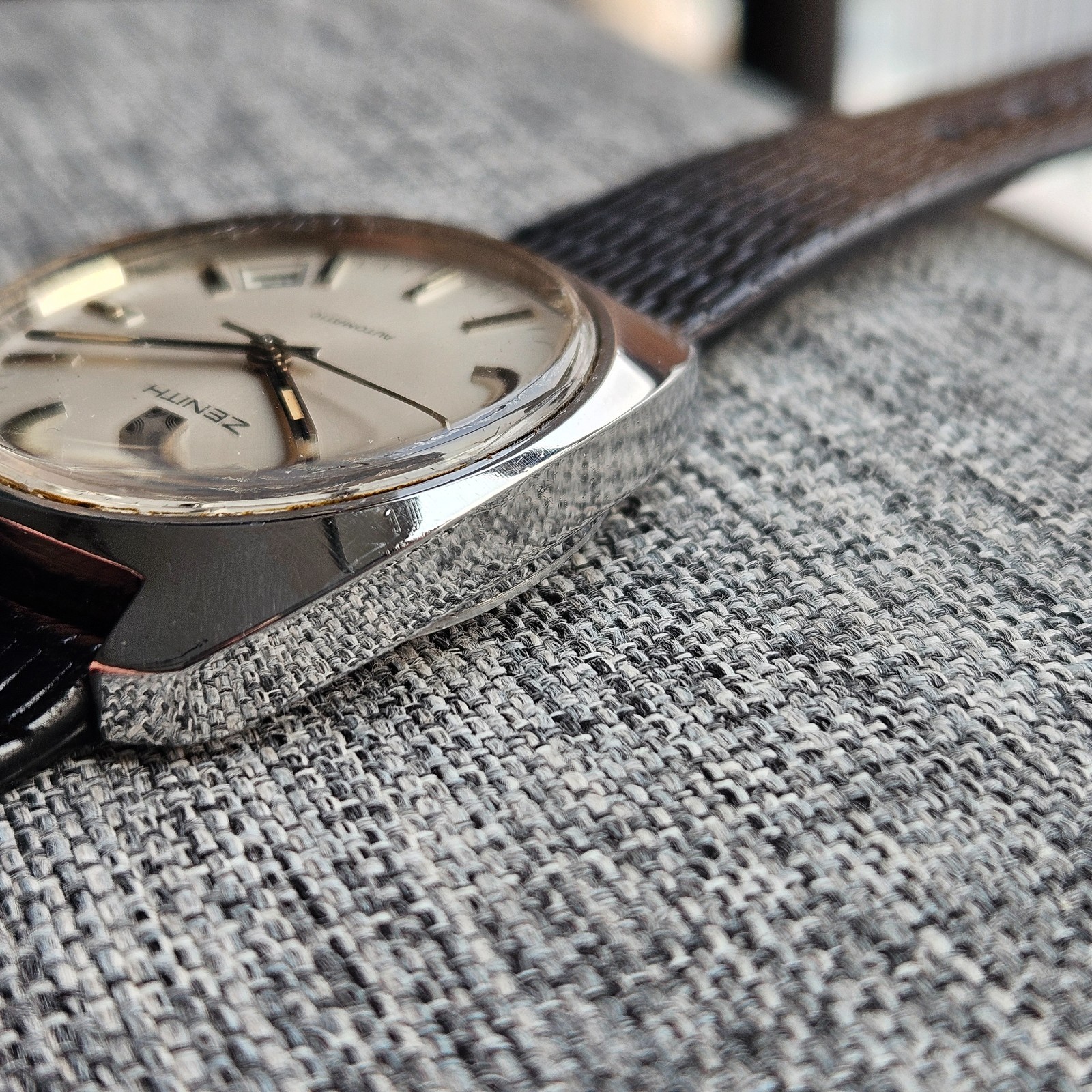 Vintage Zenith Automatic Date Ref. 01.1290.290 Swiss Men’s Watch Silver Dial
