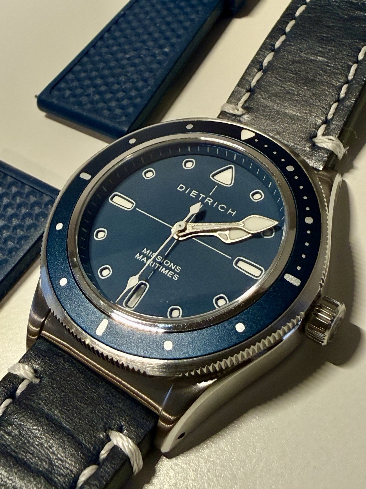 Dietrich Skin Diver 2 Blue Dial w Leather & Rubber Straps SD-2 Blue