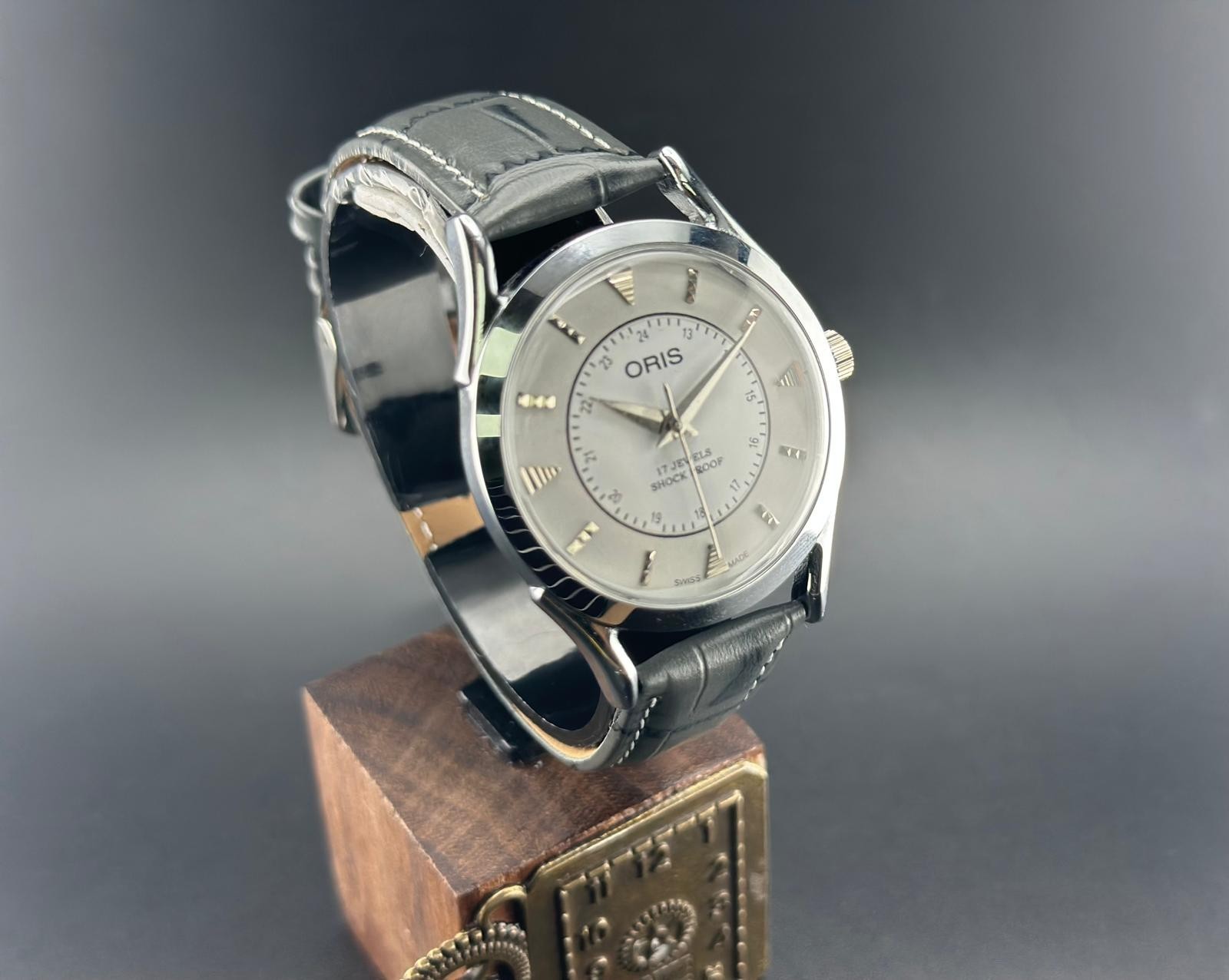 Vintage ORIS Swiss Hand-Wind Classic Mechanical Collectible Men’s Wrist Watch
