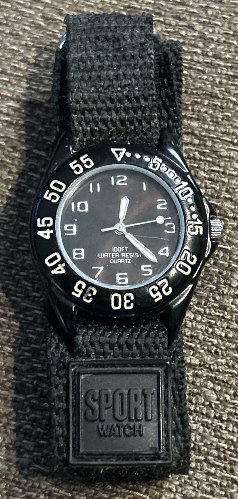 Vtg Black Dive Style 32mm Sport Watch W/ Black Dial & Adjustable Strap #AW60983W
