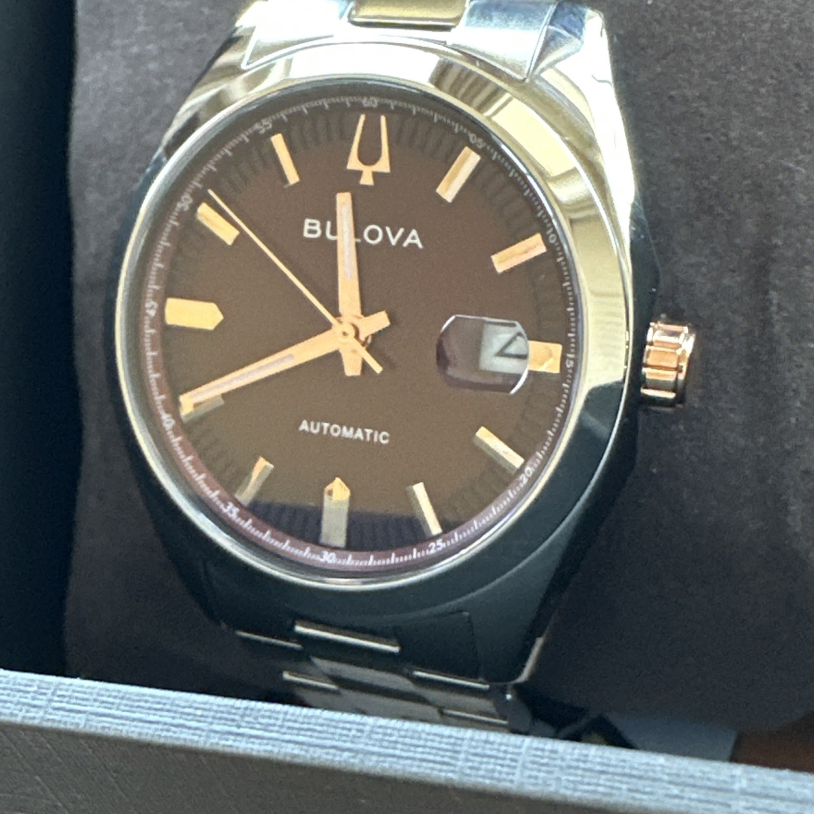Bulova Mens Classic Calendar Automatic Silver Stainless Steel Watch 39 MM 98B422