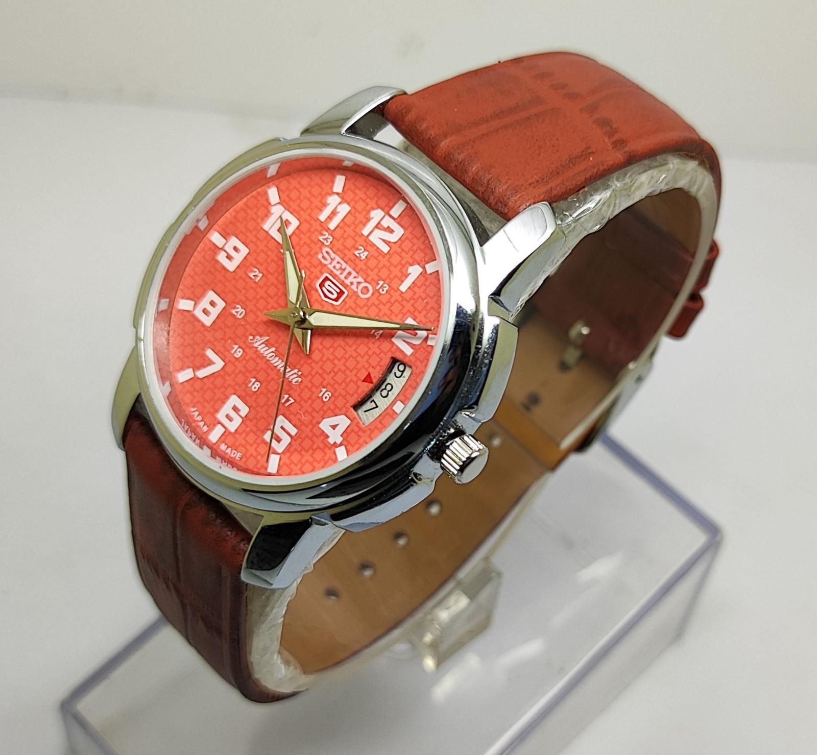 Refurbished Automatic Men’s Watch Day Date | Classic Vintage Style Leather Strap