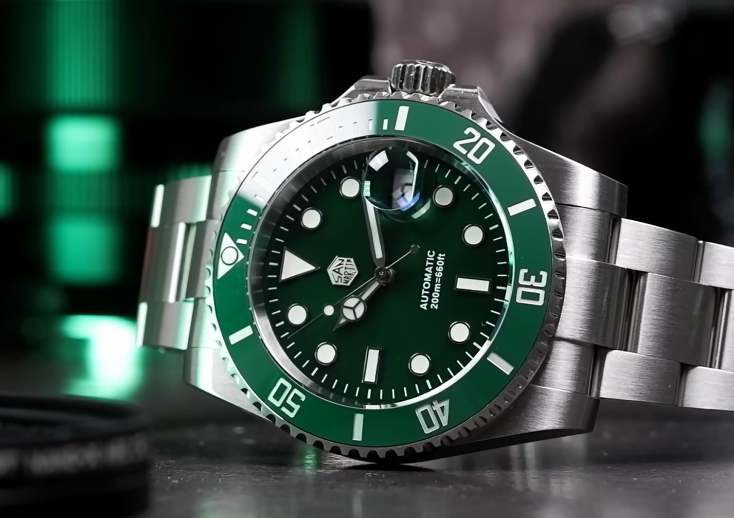 San Martin SN0017GE HULK DIAL ST2130 Men’s 40mm & 11.6mm Thickness