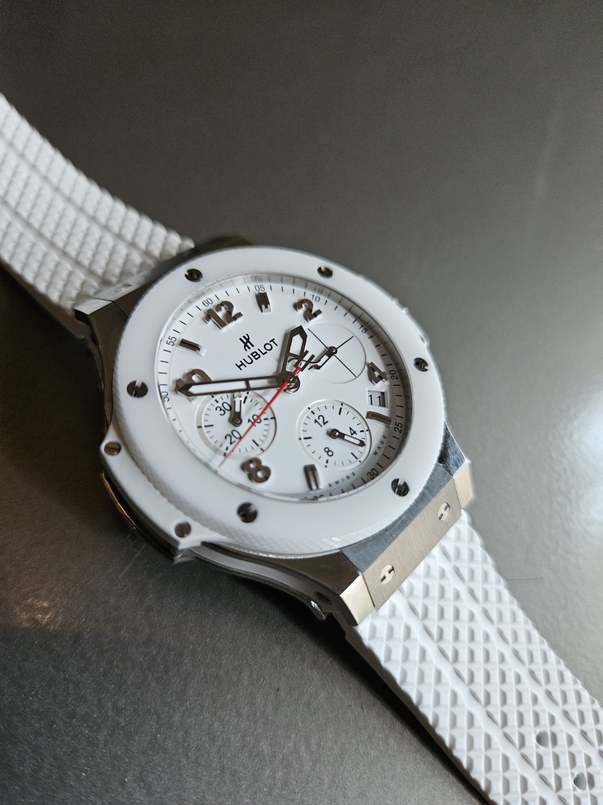 Hublot Big Bang Aspen 41mm Automatic “Triple White” Chronograph; Ceramic + Cool!