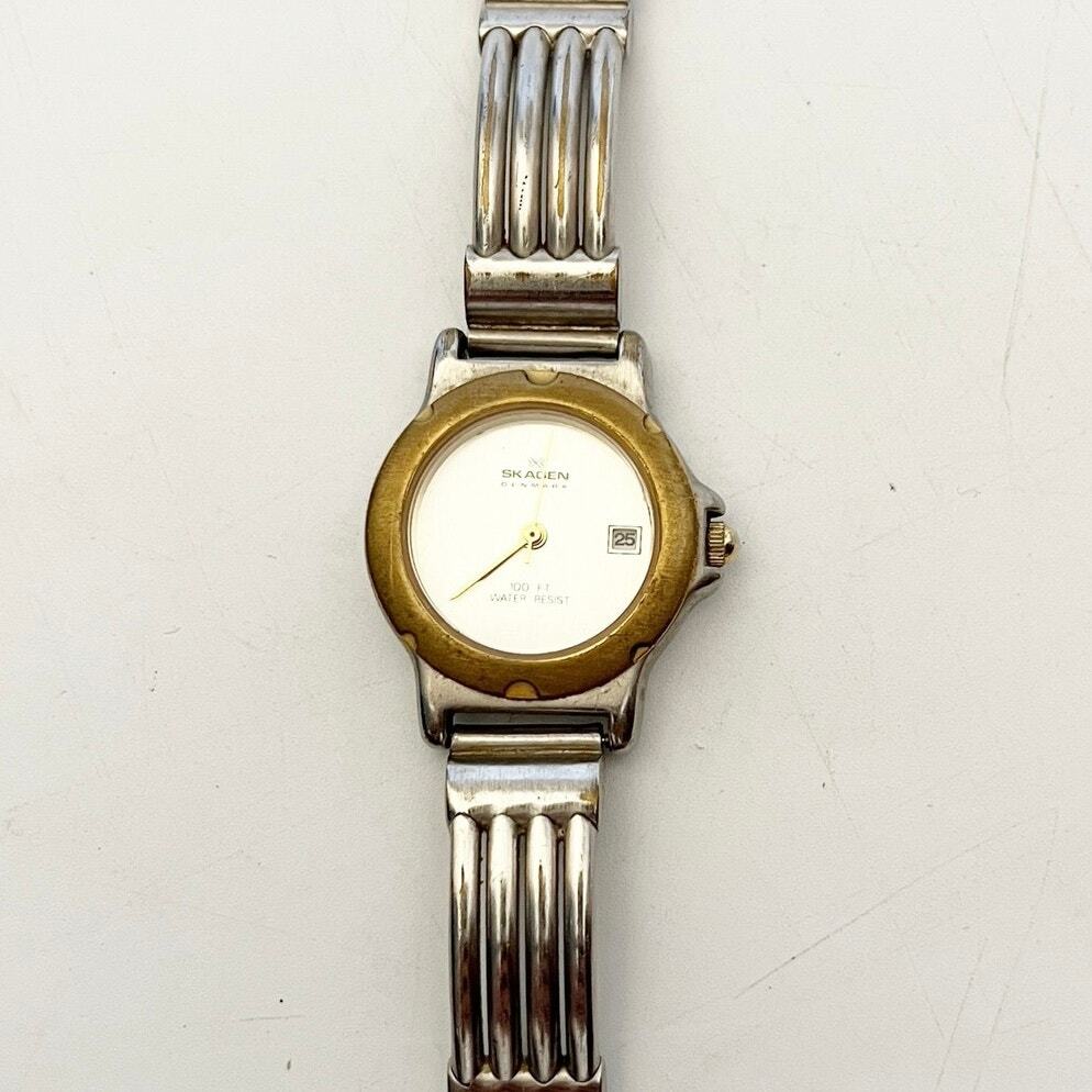 Skagen Watch Women Silver Tone White Dial Gold Bezel Ribbed Band Needs Battery