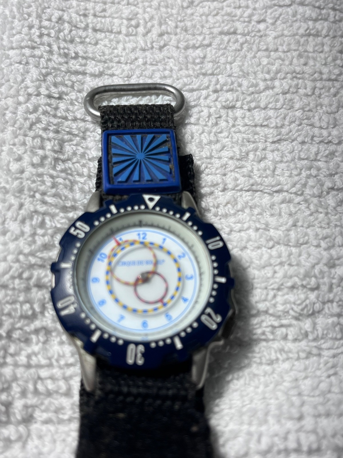 Unique Cirque Du Soleil Watch with Circle Hands, Unisex Adults – New Battery