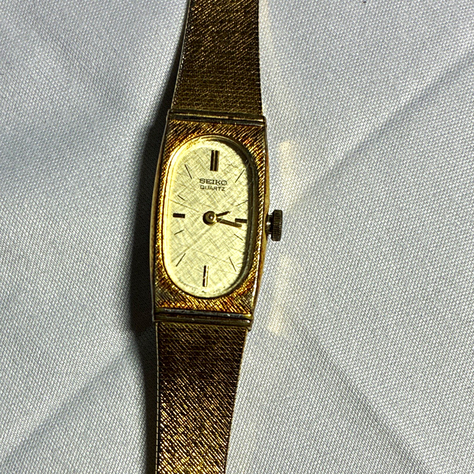 Vintage 1983 Seiko 1320-6069 Gold Quartz Tank Watch Rare JumpSet Electronic RUNS