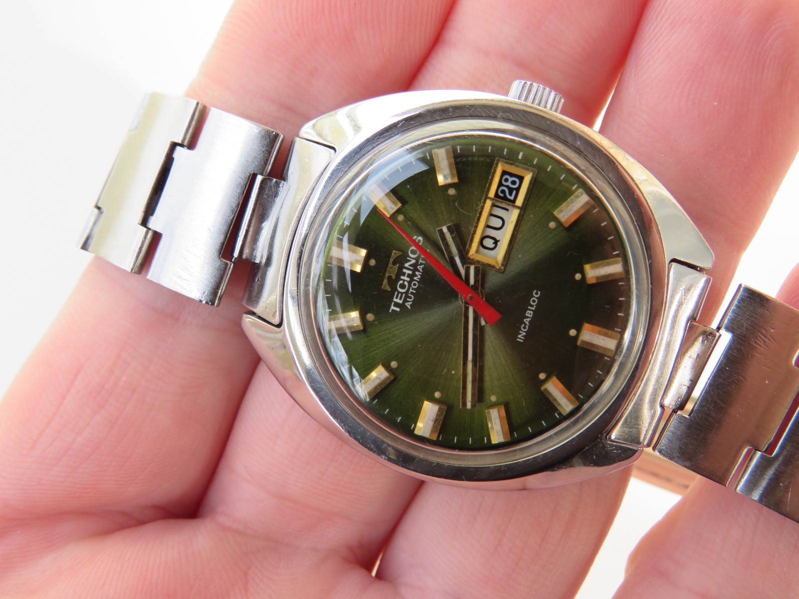 Vintage men’s automatic wristwatch TECHNOS ETA 2789 Green dial works