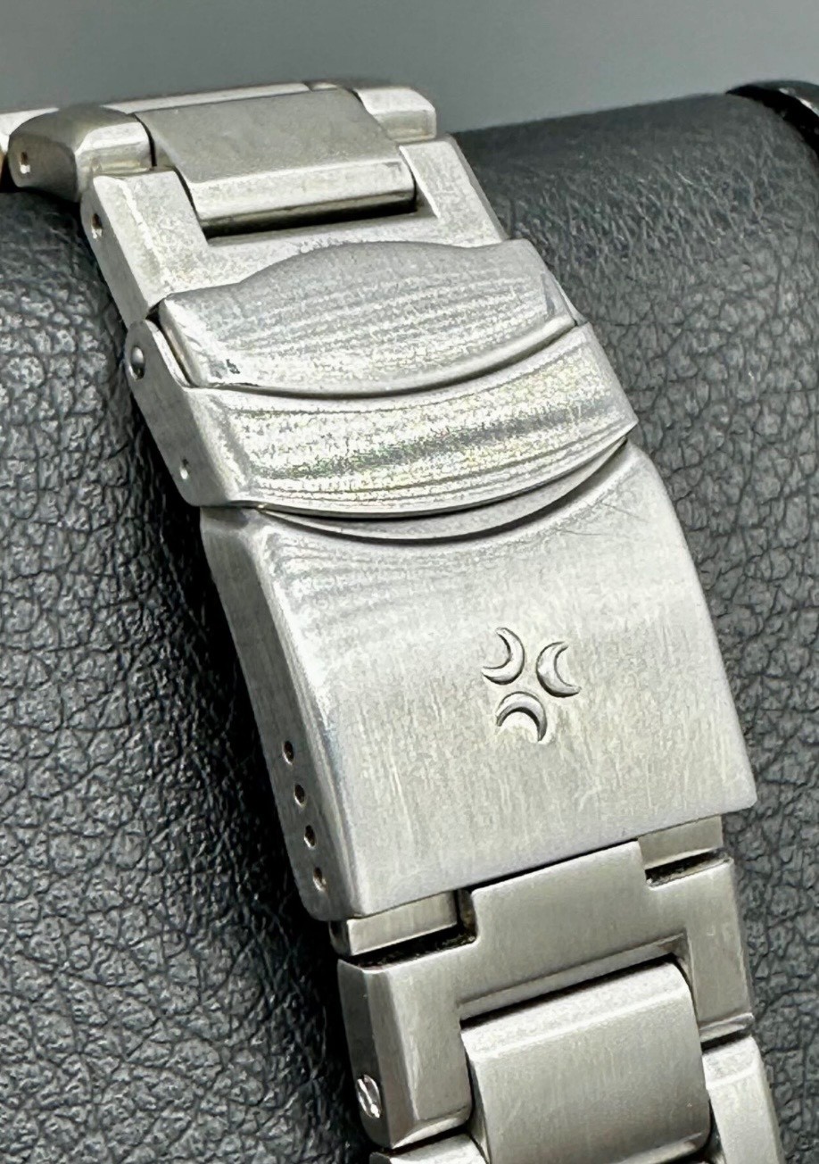 First Generation Halios Laguna Dive Watch (500 meters)