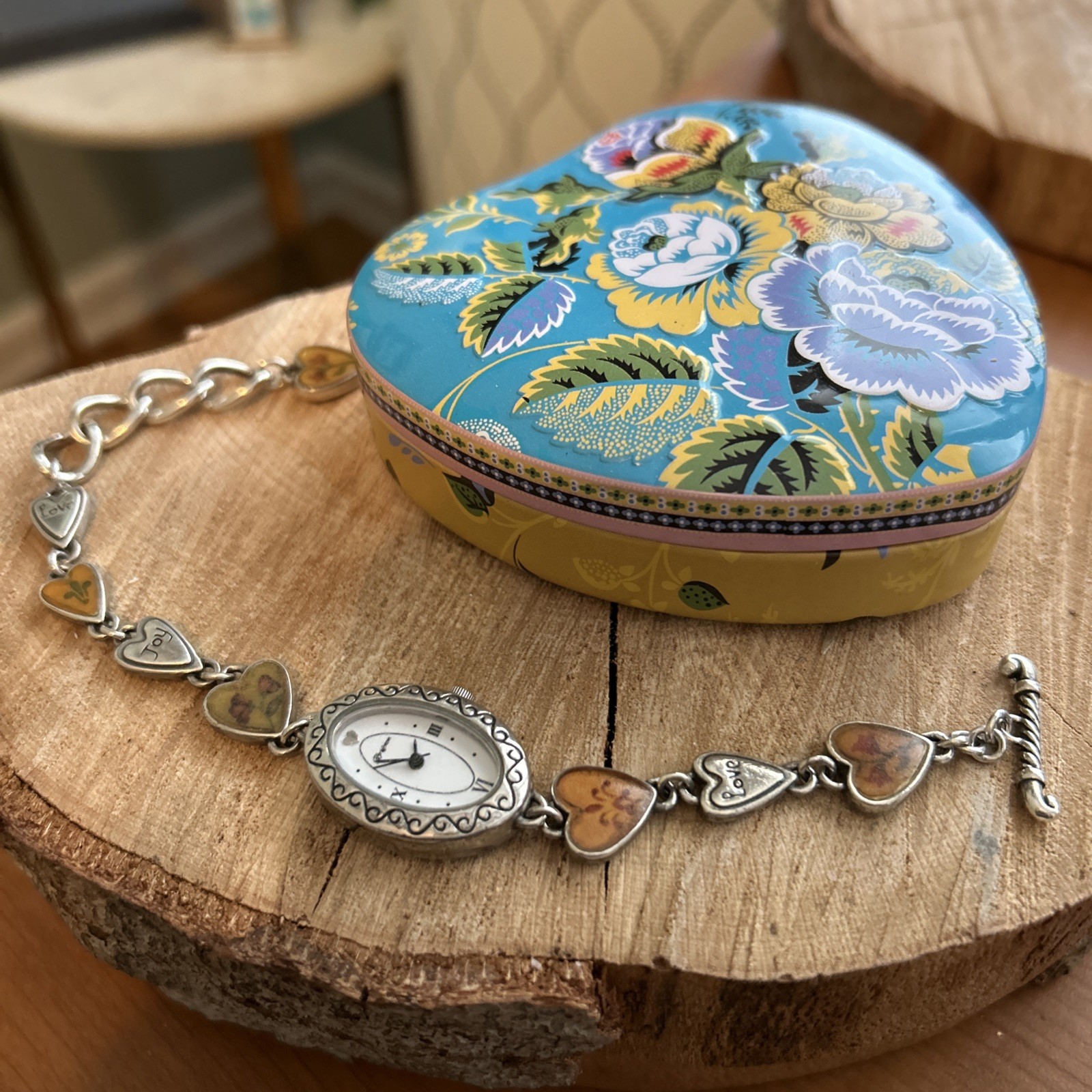 Brighton Piccadilly Watch Silver Plated Heart Links Oval Face Toggle Clasp 7-8″
