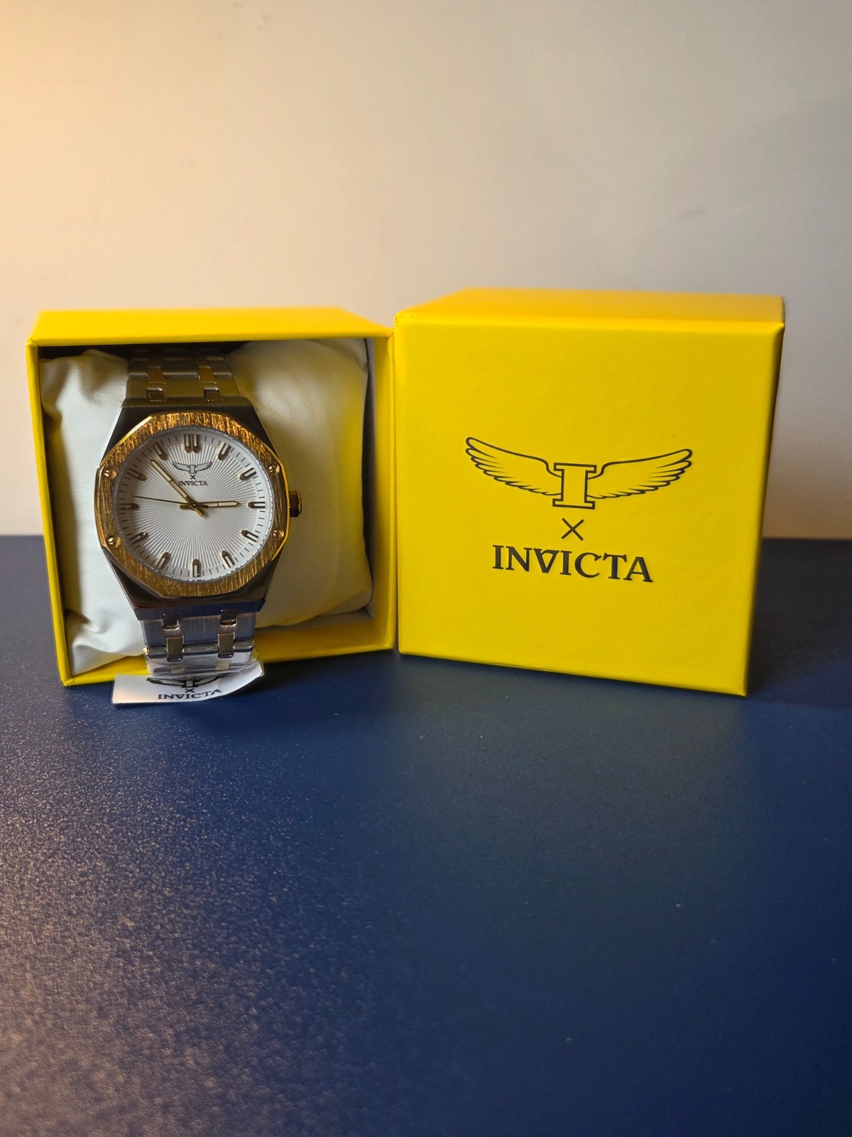 ​Specialty I by Invicta 69963 Men’s 42mm Two-Tone Gold & Silver Quartz Watch Box