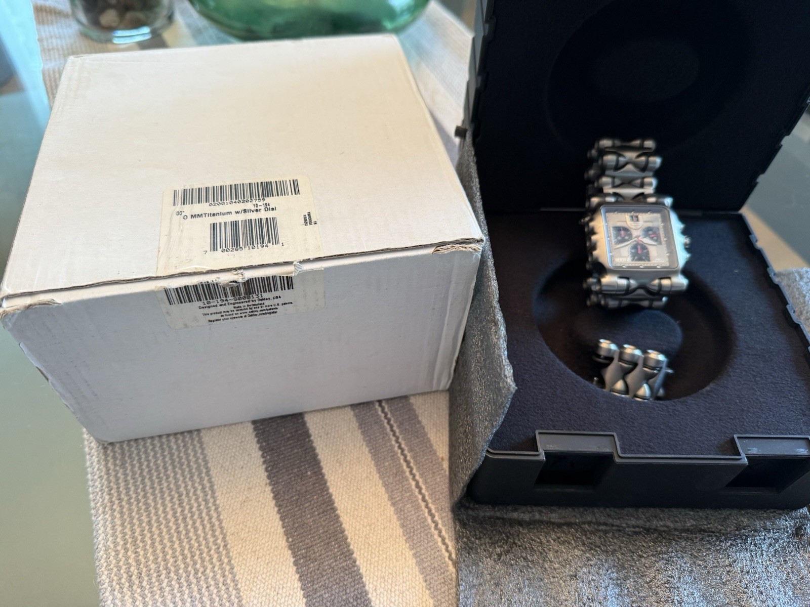 Oakley Time Tank Titanium Chronograph Date, silver dial, full link w/ Box