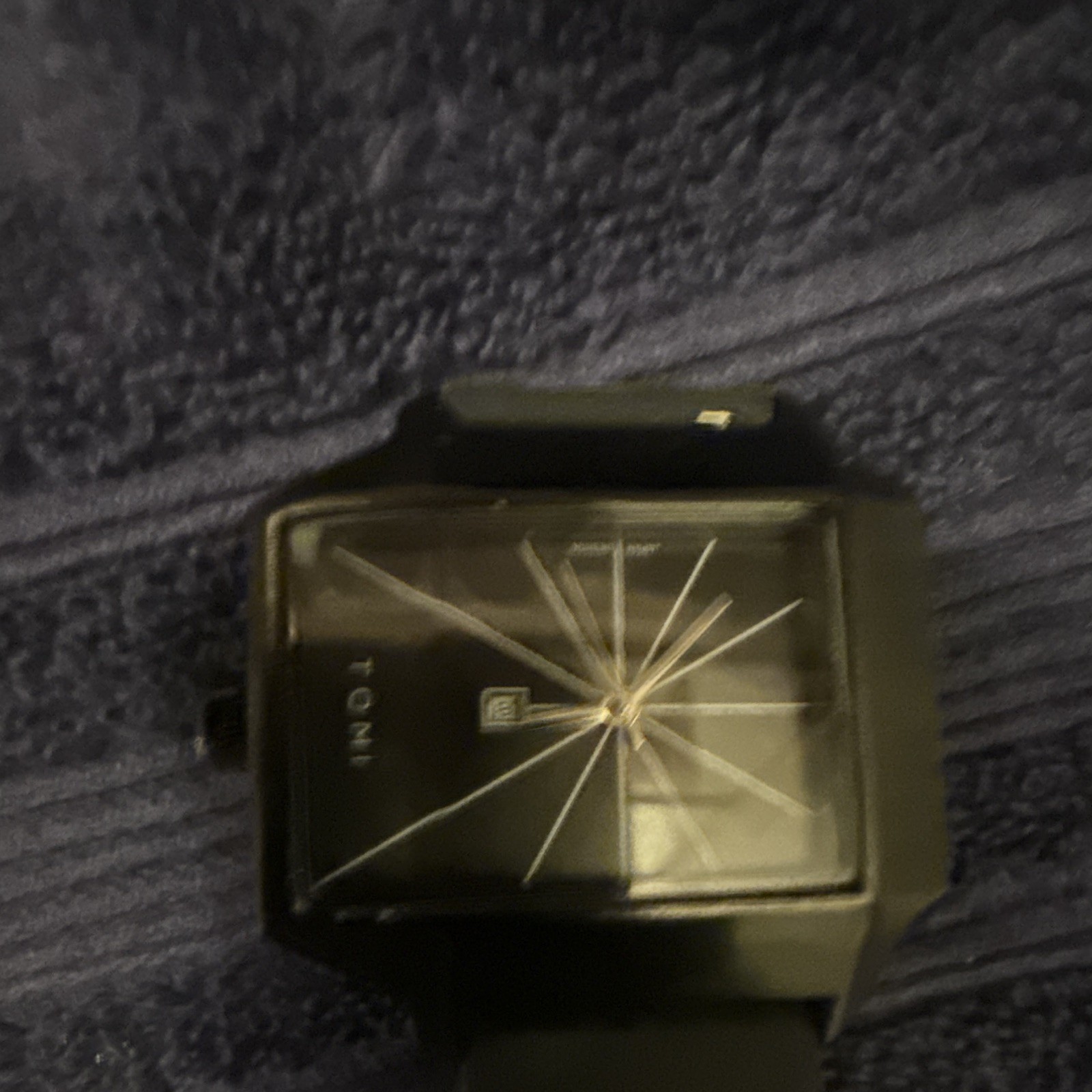 Nixon The Newton Unisex Quartz Analog 100m Black Dial Rubber Strap 42mm