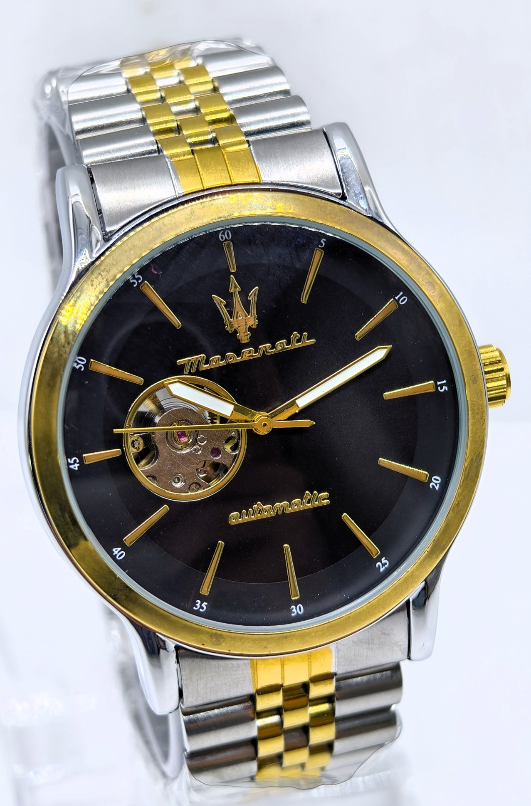 Amazing Maserati Automatic Black Dial Dual Tone Band Analog Men’s Wrist Watch