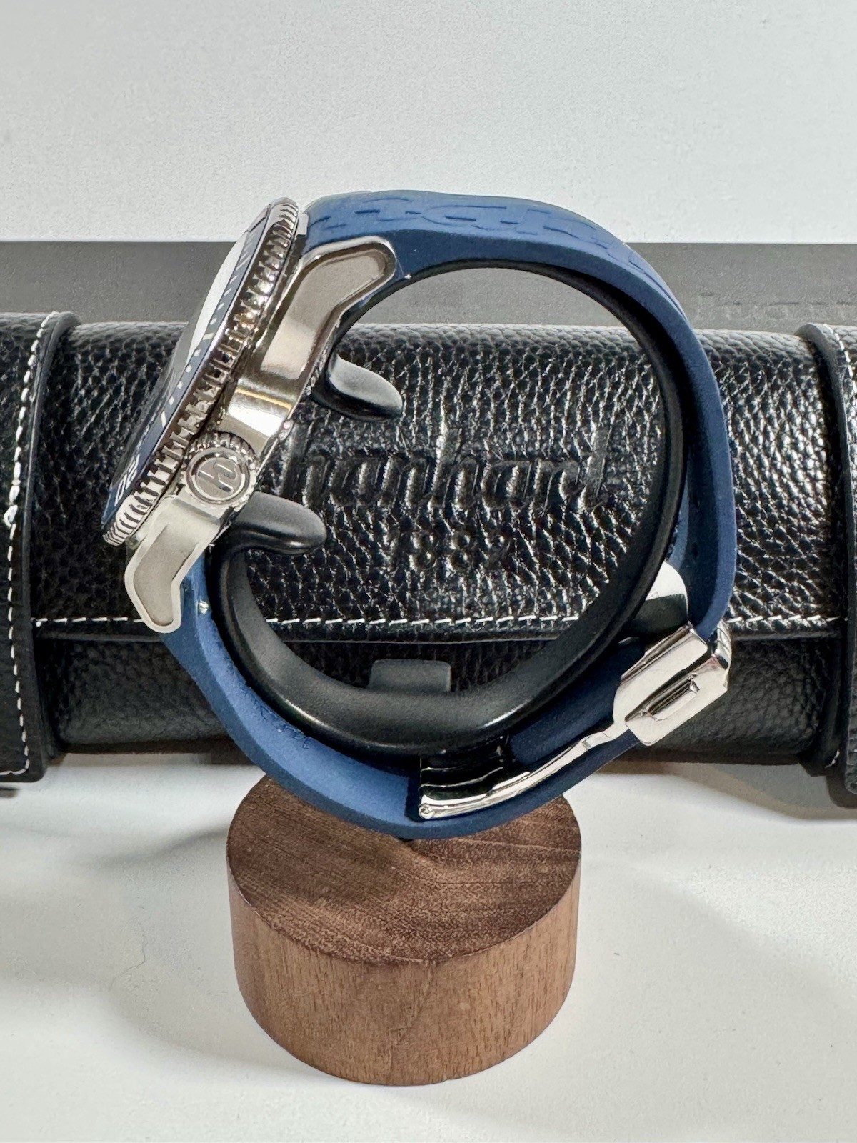 HANHART AQUASPHERE FREEFALL Blue On Bracelet 42mm Swiss Automatic 300m Diver
