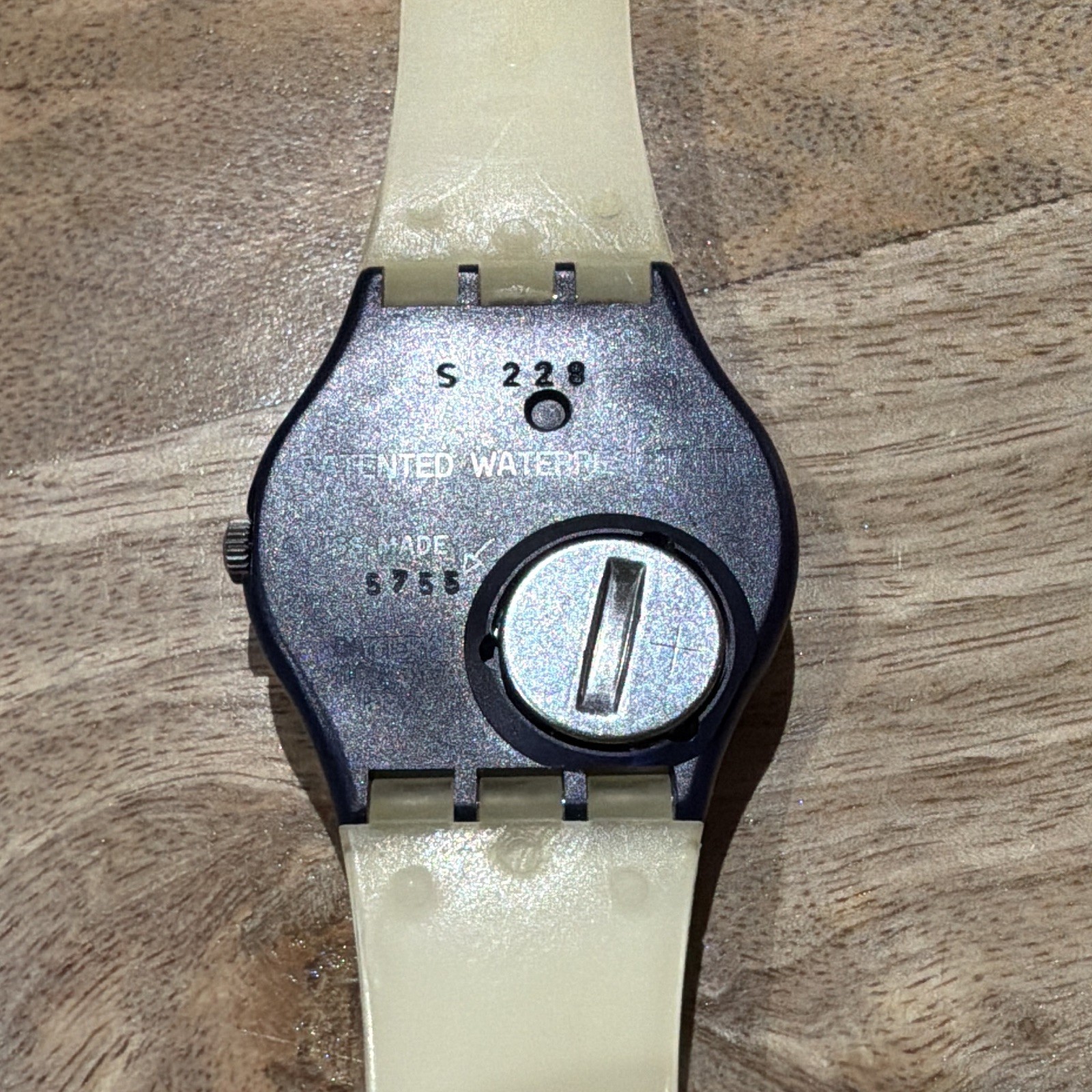 COLLECTABLE Swatch Vintage 1990s Backstage Gn120