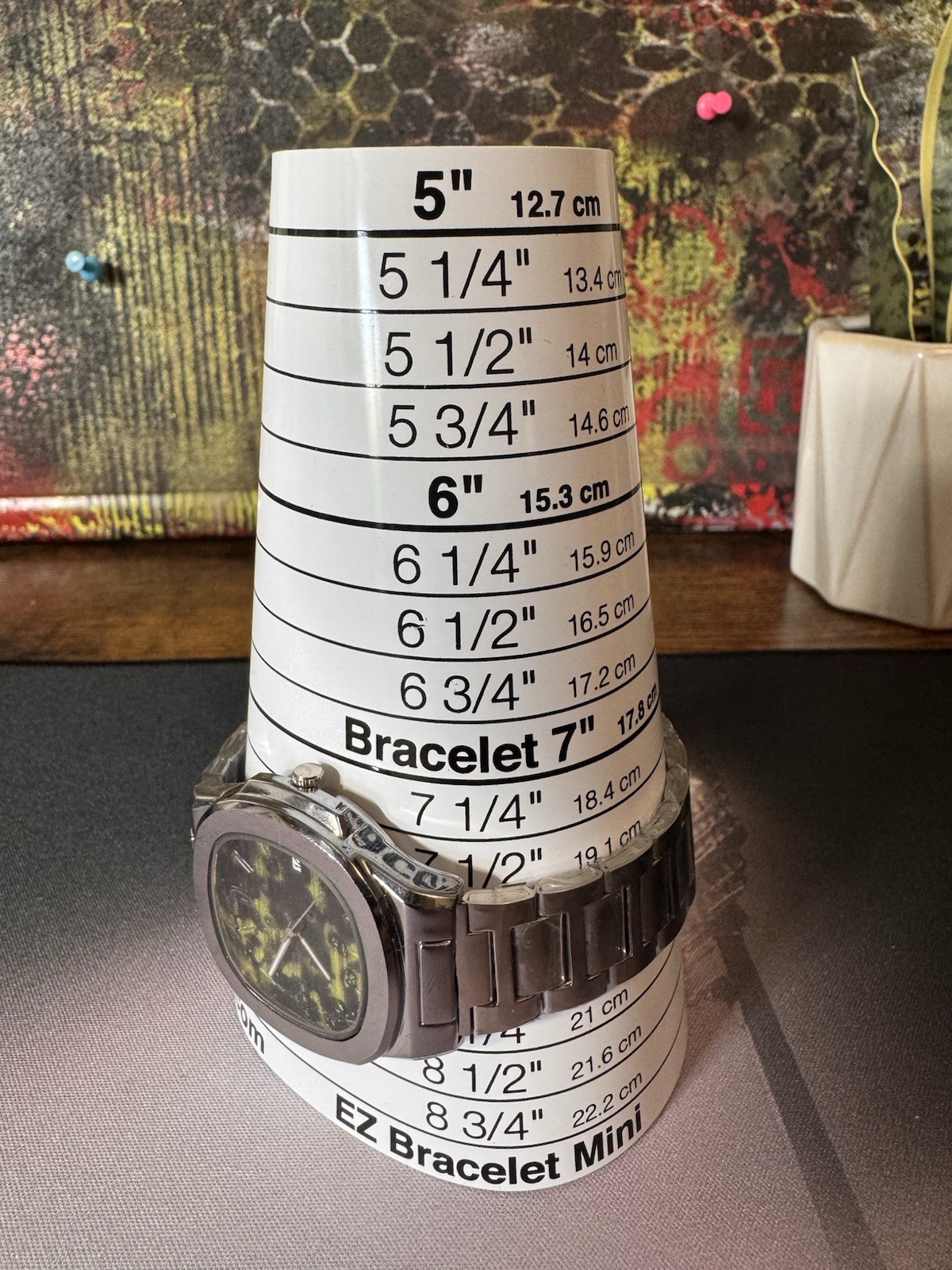 Custom Painted Metal Modern Watch – Green Abstract Dial
