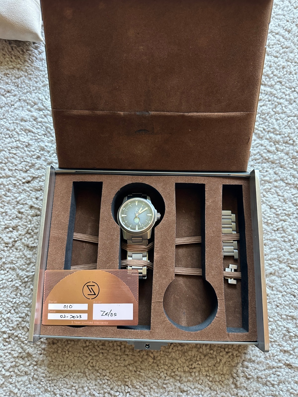 Zelos Aurora Moonphase Ti Eclipse Grey 39MM Titanium