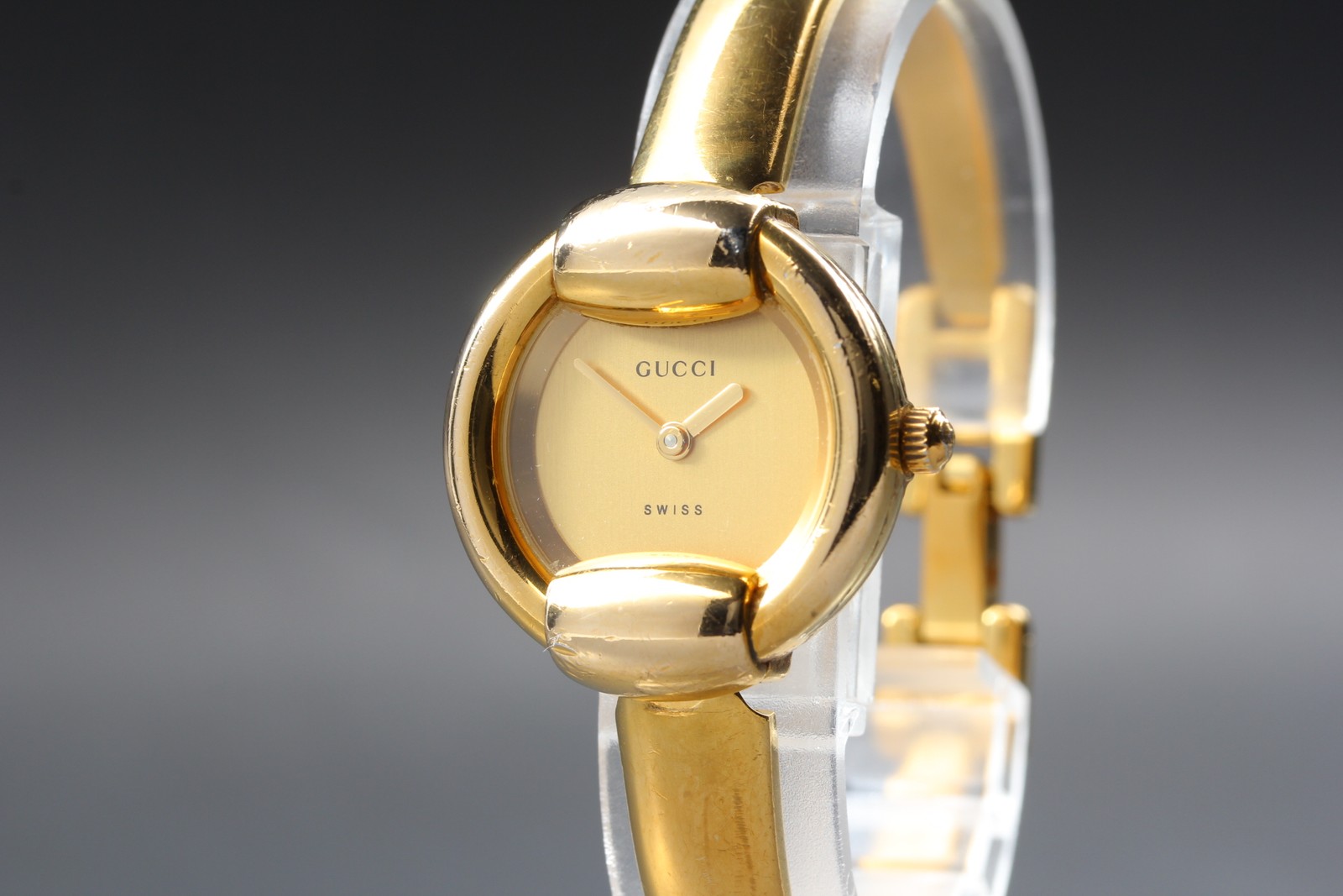 [Near MINT+] GUCCI 1400L 26mm Gold Dial Bangle Quartz Women’s Watch From JAPAN