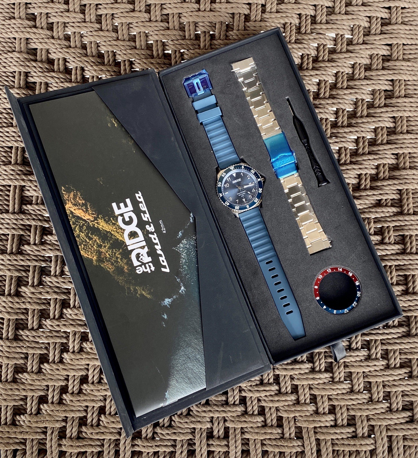 NEW The Ridge Land & Sea GMT Watch 42mm Alpine Navy & Pepsi Full Set New Battery