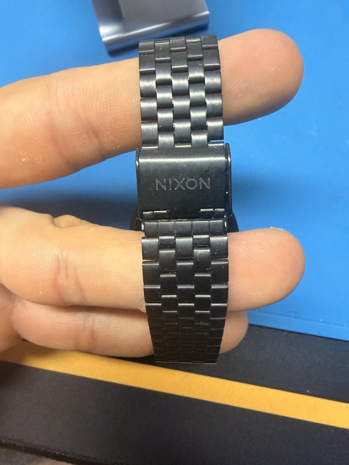 Nixon Minimal The Time Teller Quartz Black Dial Steel Bracelet 100m WR