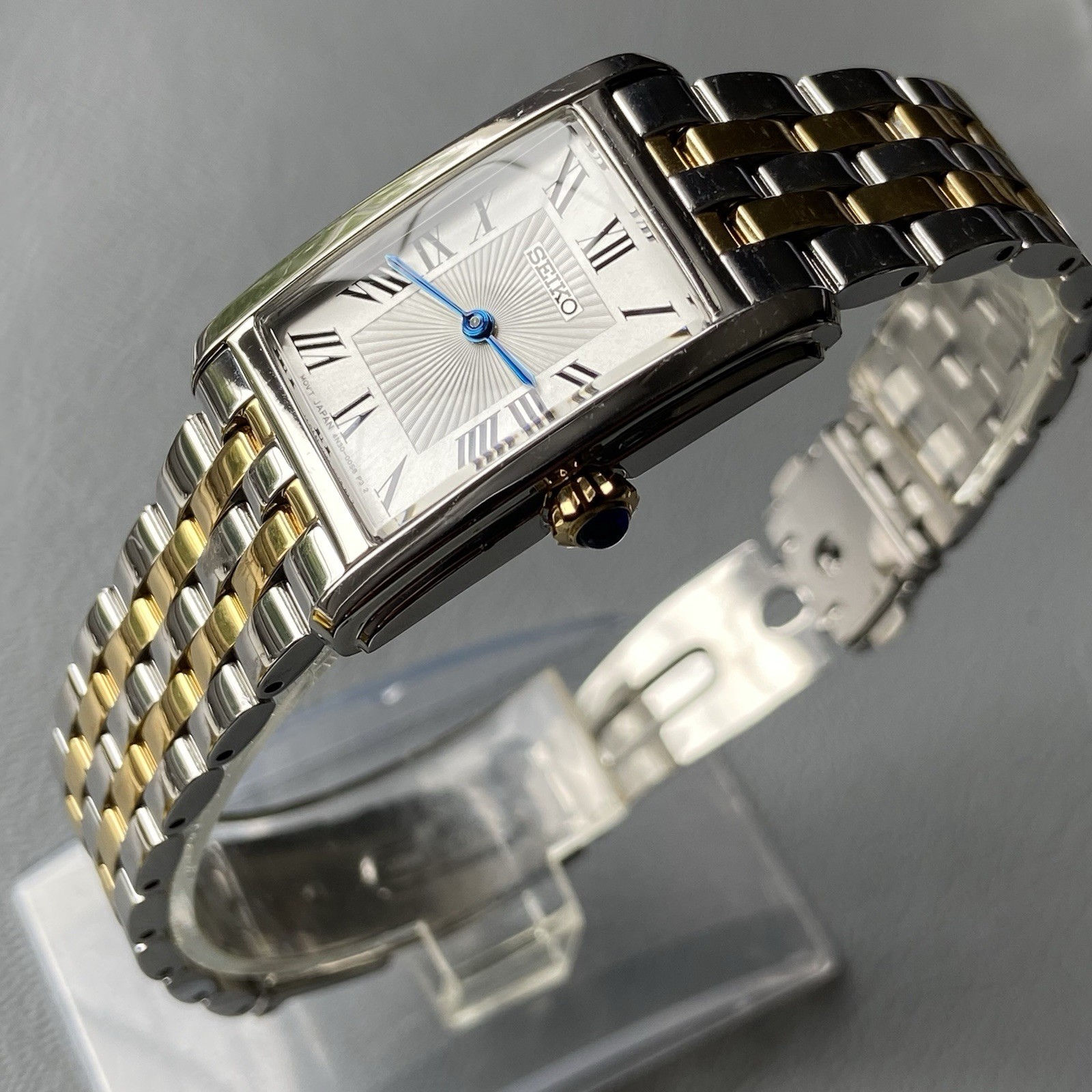 Ladies Genuine Seiko Tank Designer Watch Rectangular Two Tone Gold SWR087P1 NOS