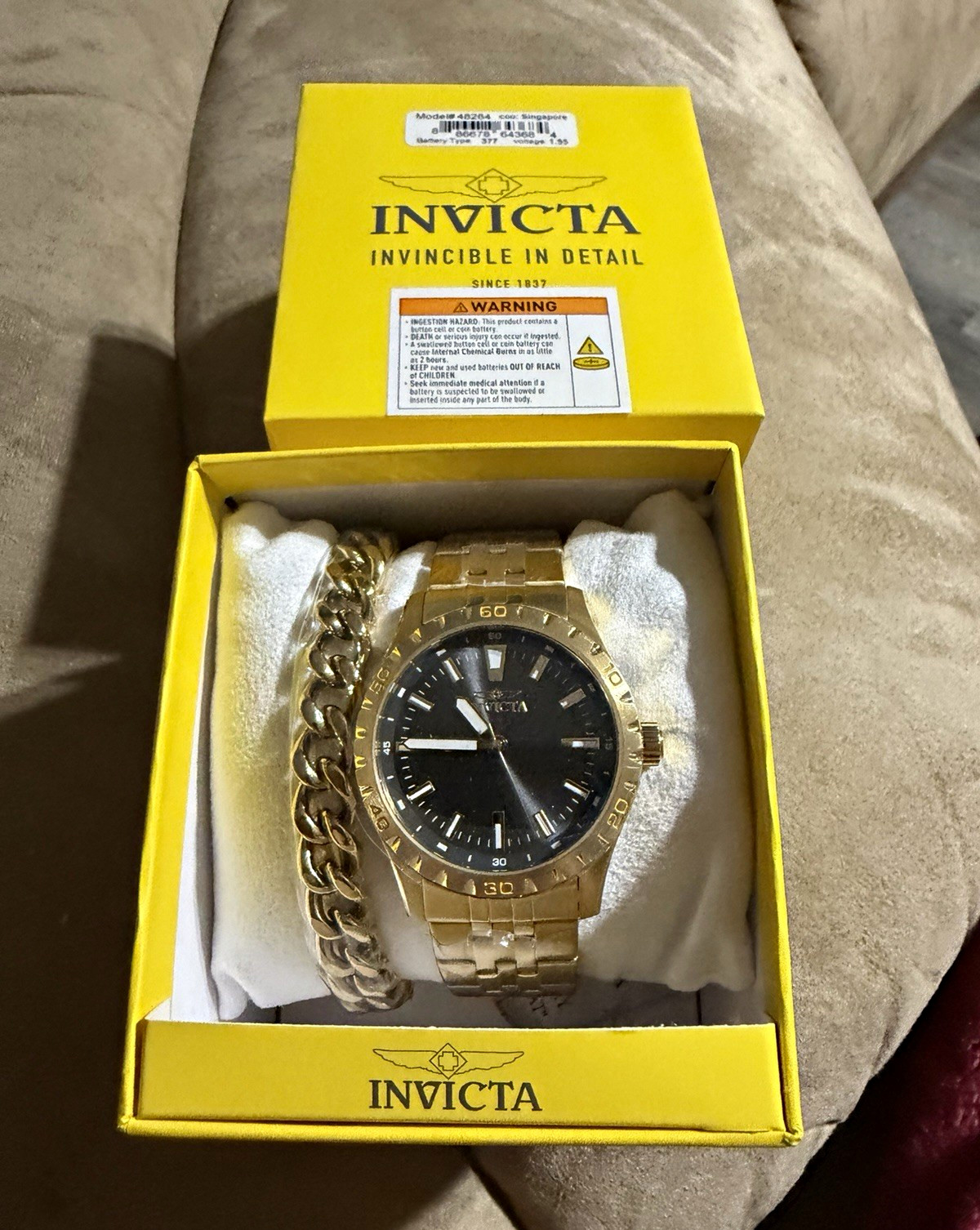Invicta Men’s specialty with gold bracelet 48284