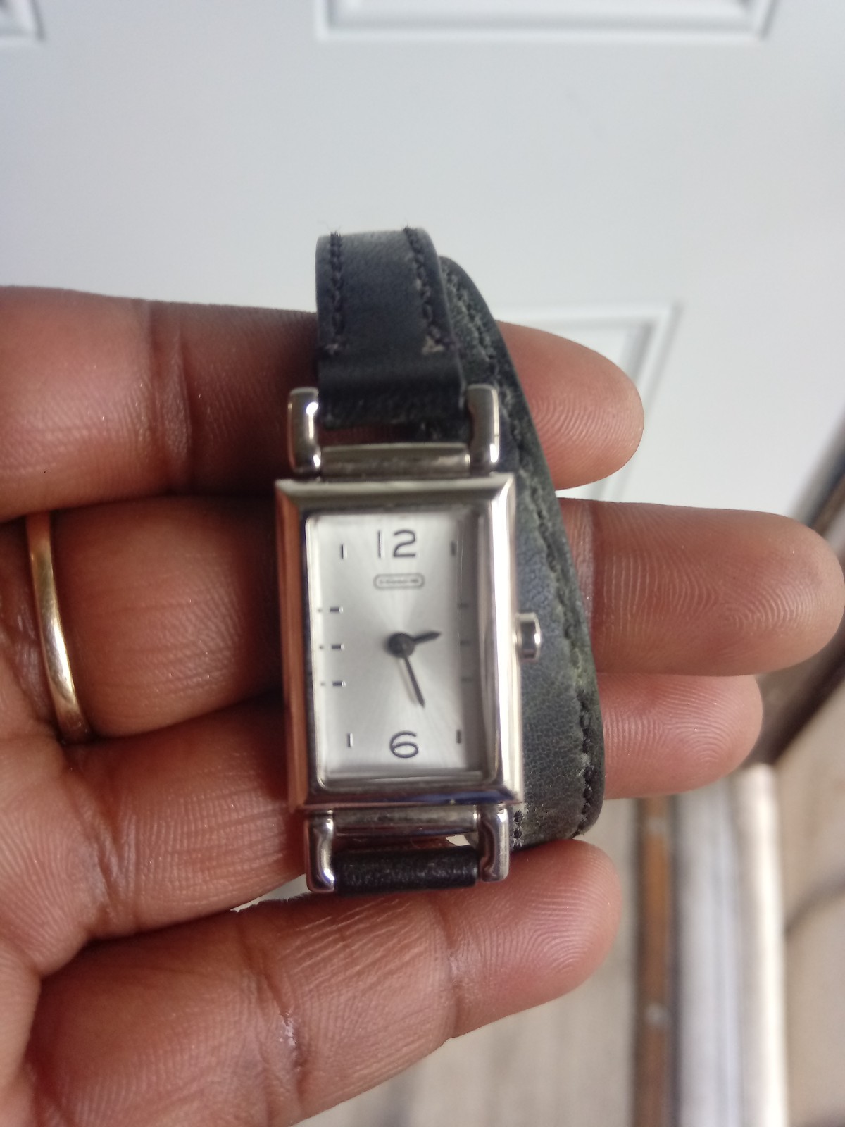 Vtg Women’s Coach blk Women’s Watch, 0820, 8.5in Long