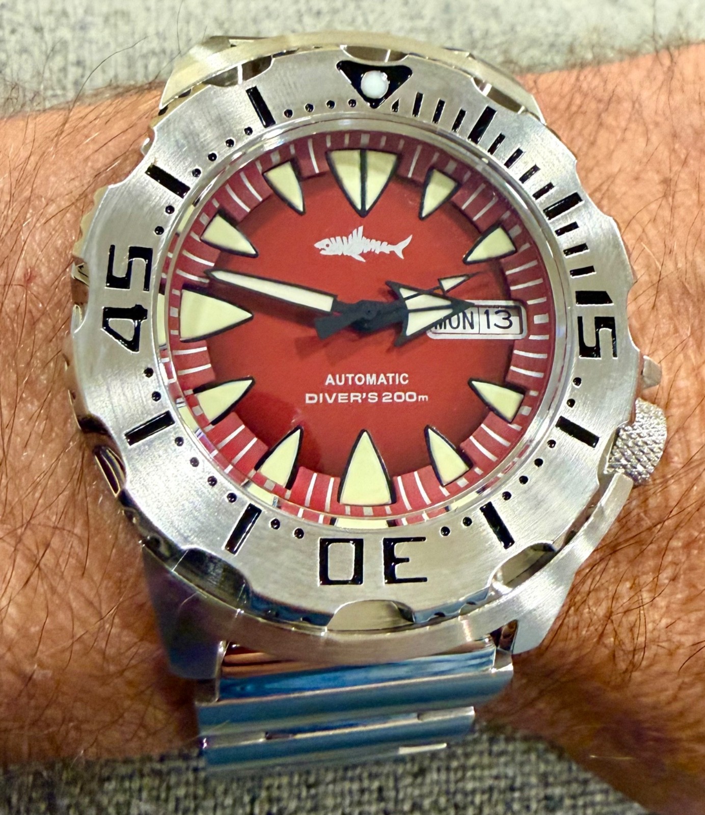 Heimdallr Sharkey Ocean Monster Dive Watch – Red