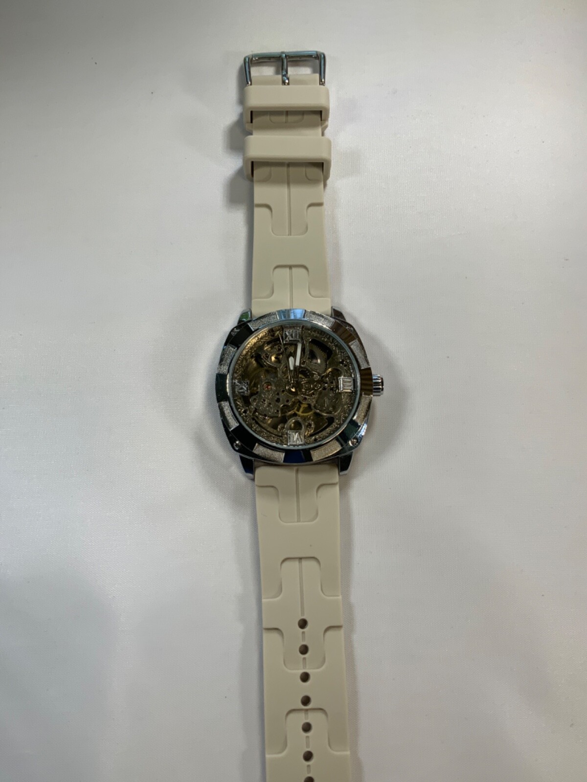 Forsining mens automatic skeleton style watch with band style and color options
