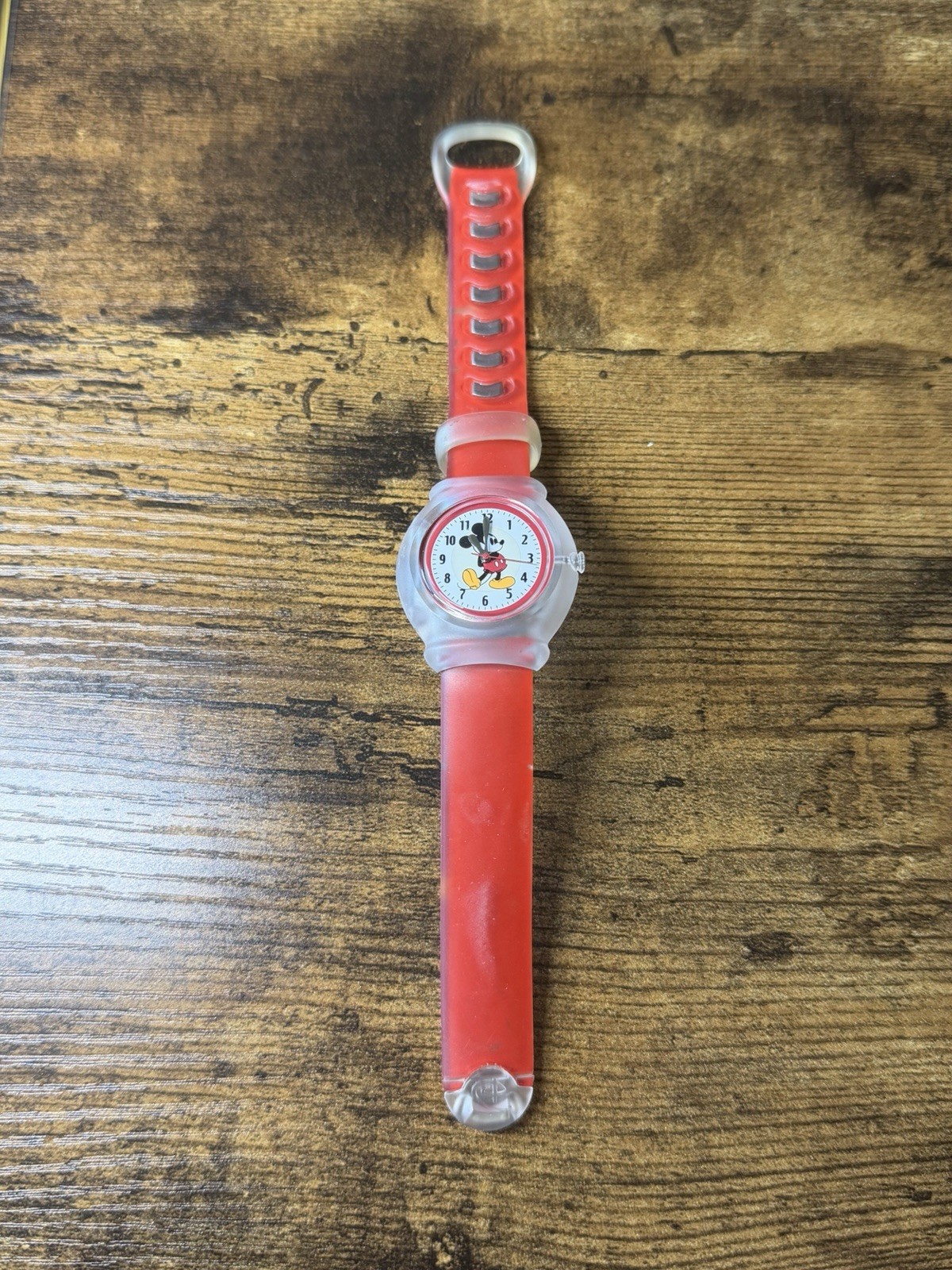 Disney Mickey Mouse Snap Red Resin Band Watch Vintage Plastic Clear 1774