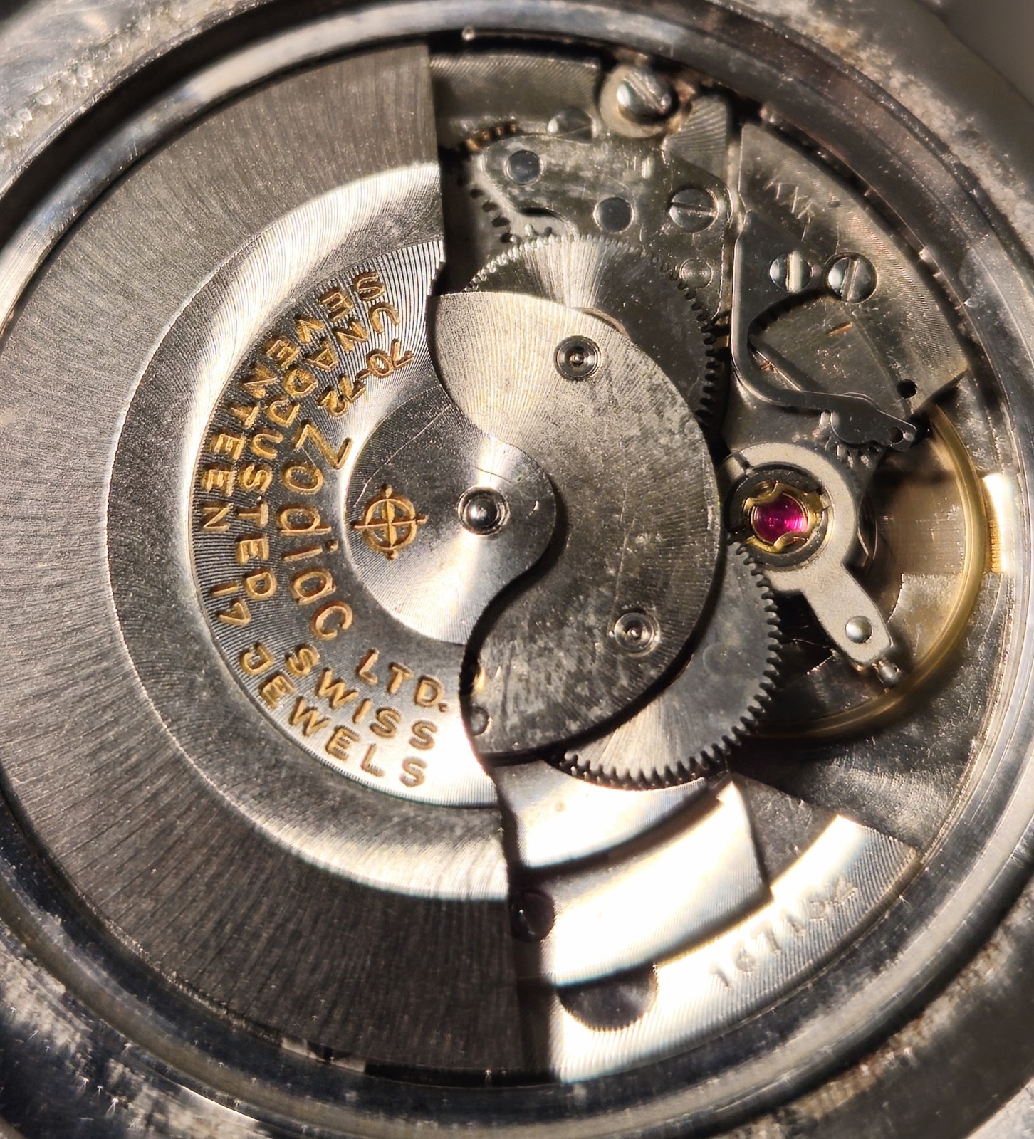 Zodiac Sea Wolf Automatic Diver 200m Black Dial Date. Original Unsigned Crown.
