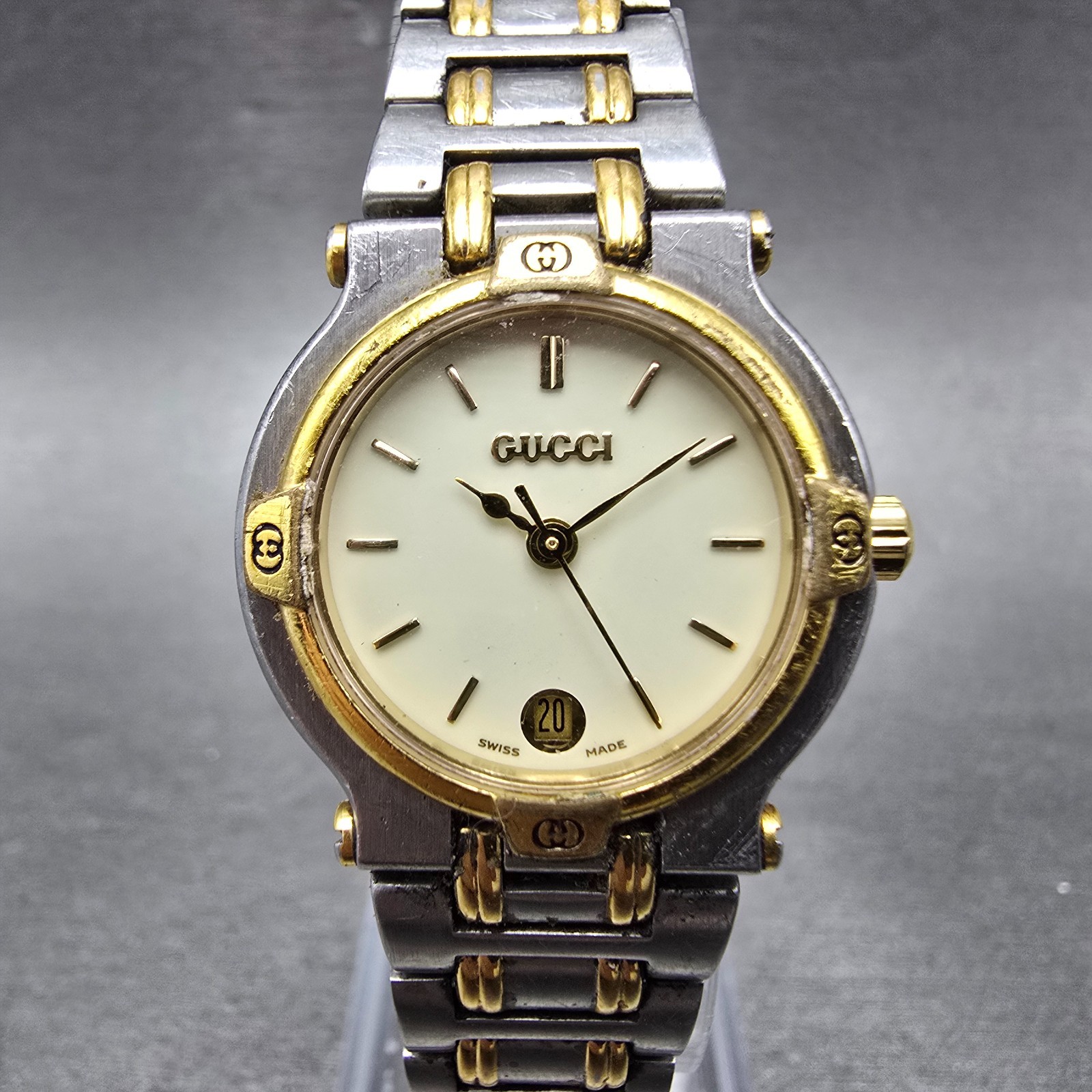 Gucci 9000L Watch Women 25mm Cream Dial Two Tone Date Round New Battery
