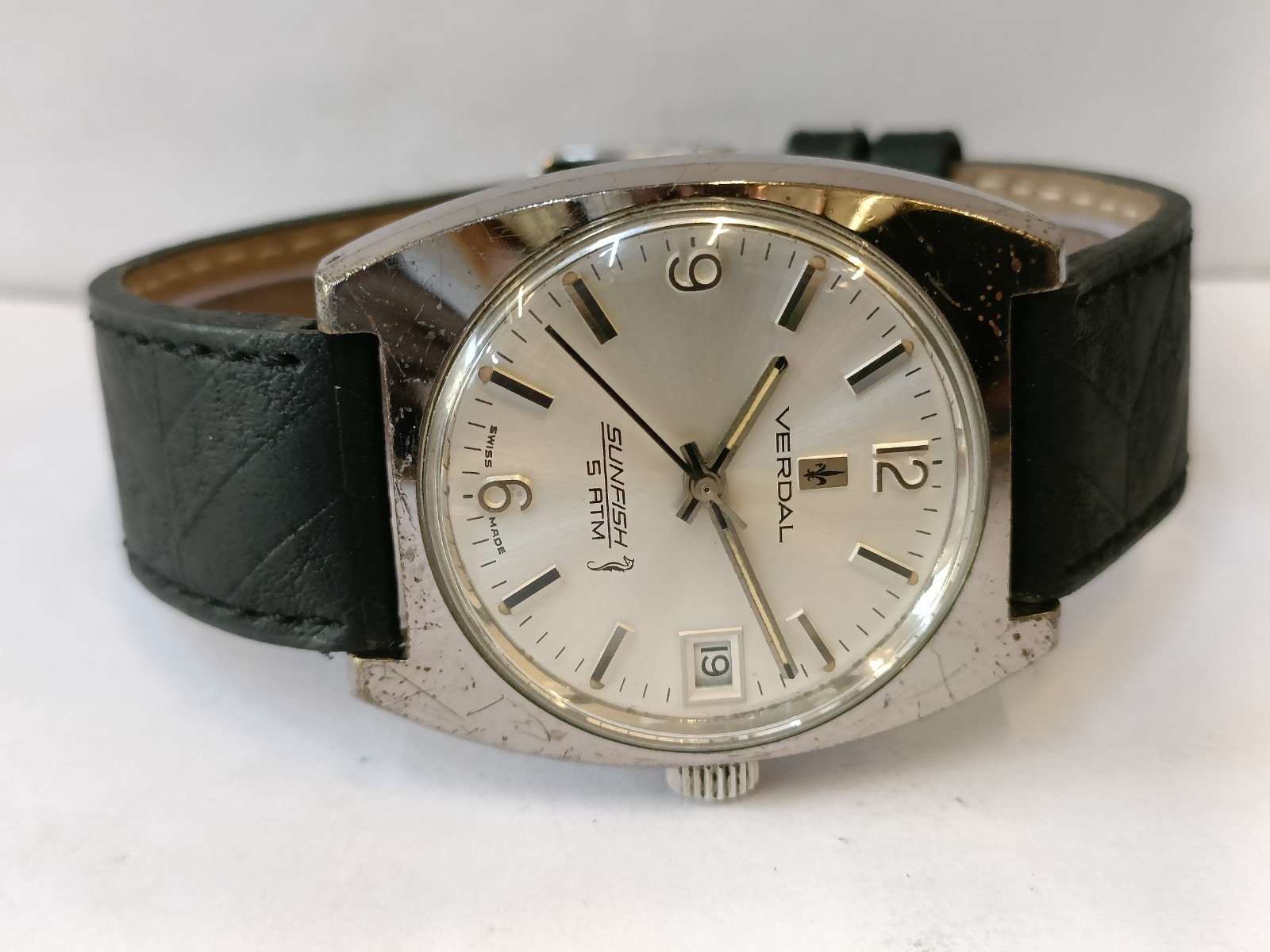 VERDAL SUNFISH 17J WINDING SILVER DIAL 4229 SWISS MEN’S WORKING CONDITION