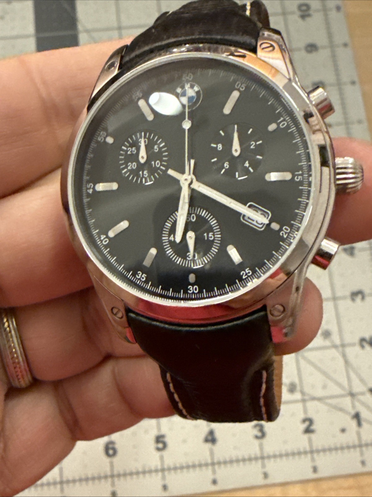 BMW Classic Collection Men’s Chronograph Watch Black dial – sporty! New battery
