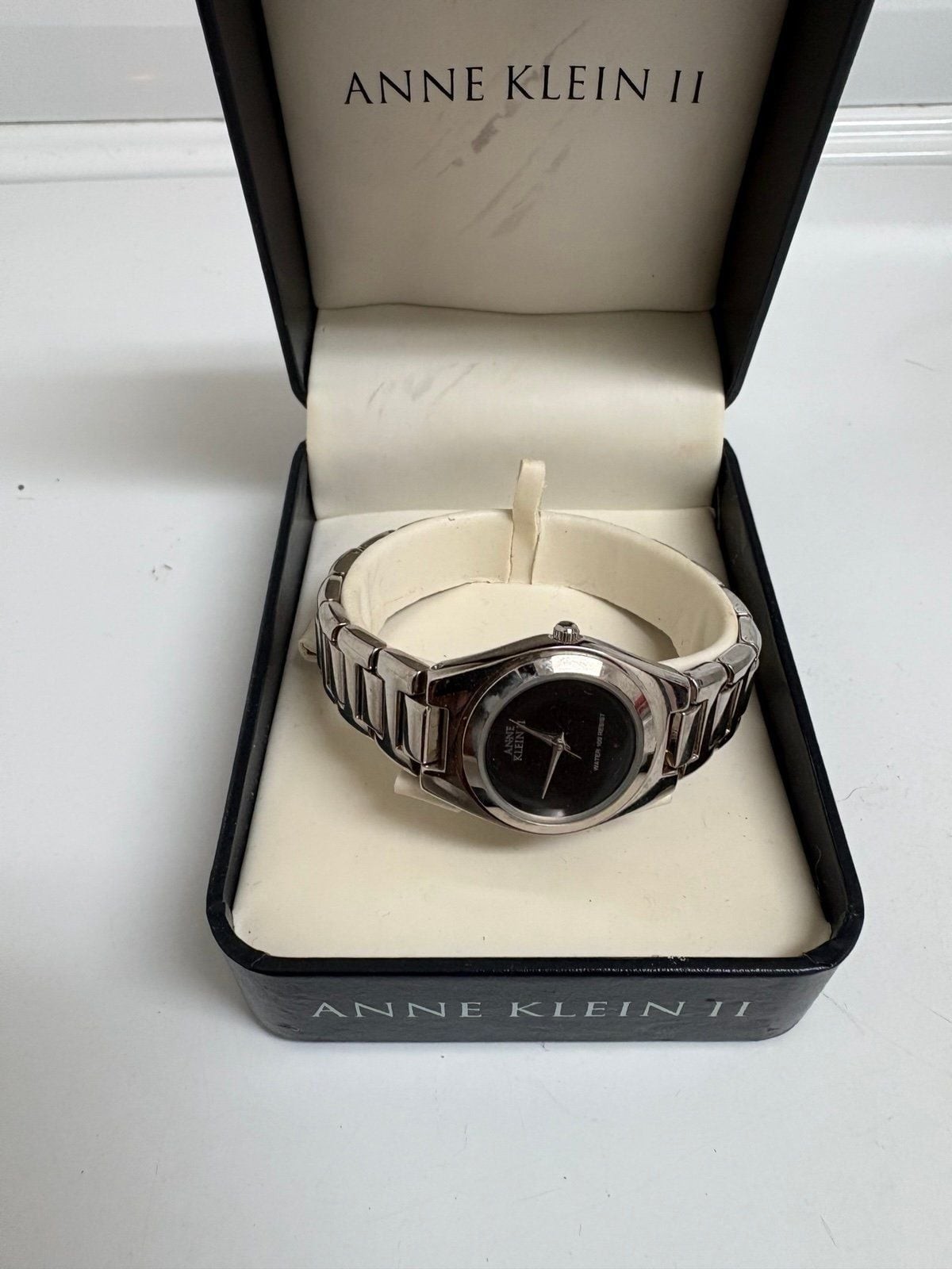 Vintage Anne Klein II Women’s Quartz Wristwatch with original presentation box