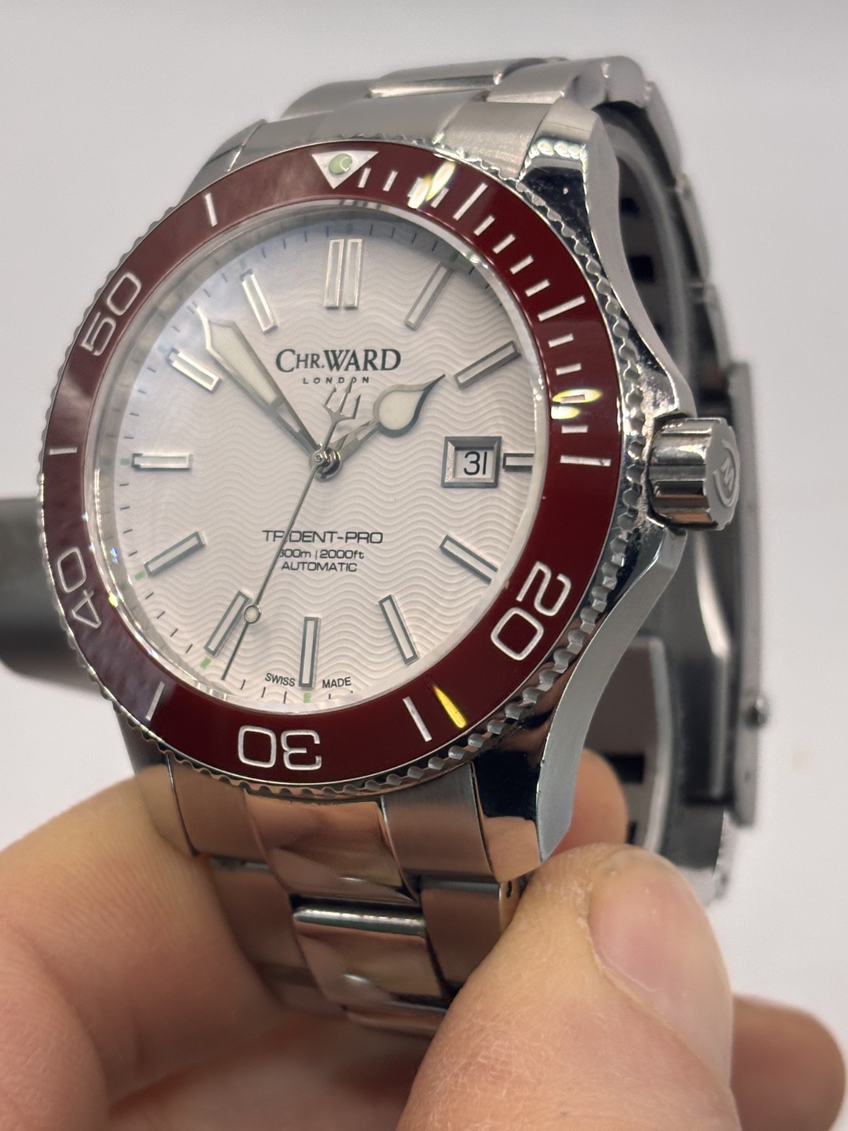 Christopher Ward C60 Trident Mk2 Pro 600 Red/White 43mm Auto (06/2015) WH1733A