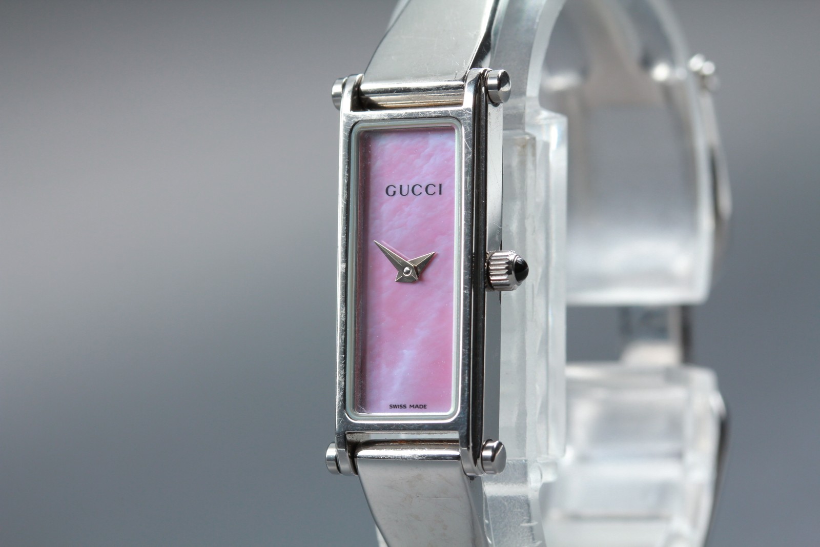 Gucci 1500L Pink Dial 12mm Rectangle Quartz Women’s Watch From JAPAN
