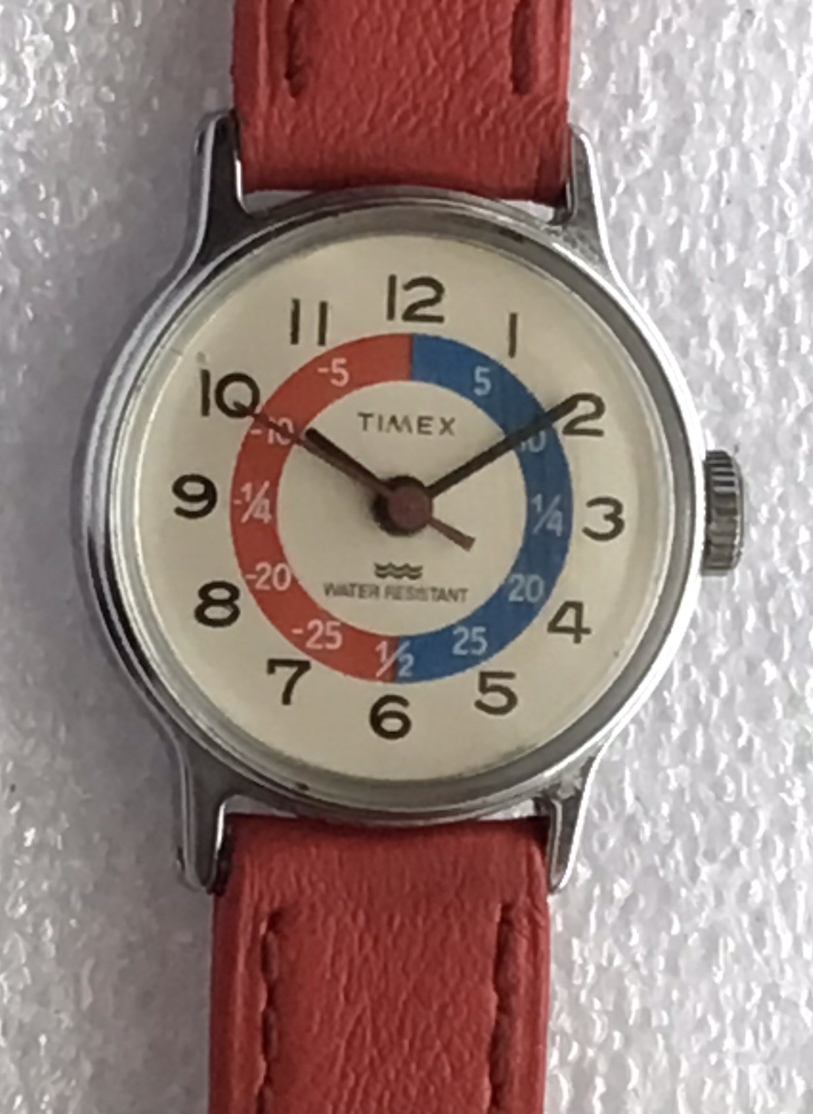 Timex TIME teacher watch 1980 Vintage Red – Manual wind excellent collection