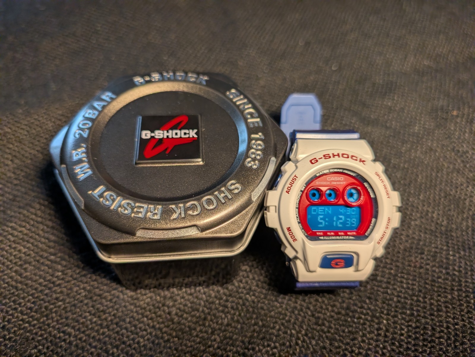 Casio G-Shock GD-X6900CS Crazy Colors White Red Blue Blue Negative Display Rare