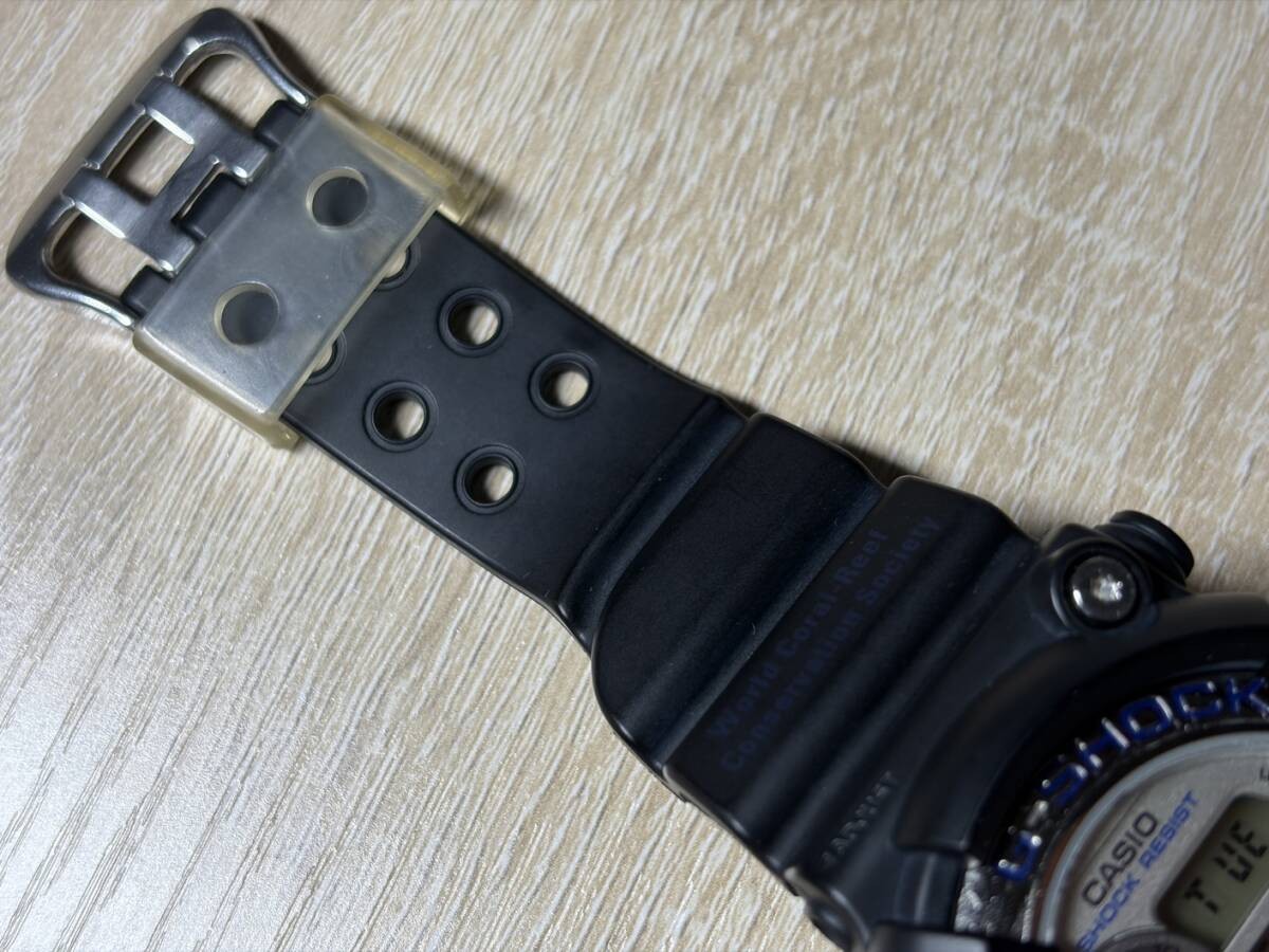 Extremely beautiful item! Box with manual and tag Casio G-Shock DW-8250WC 2nd