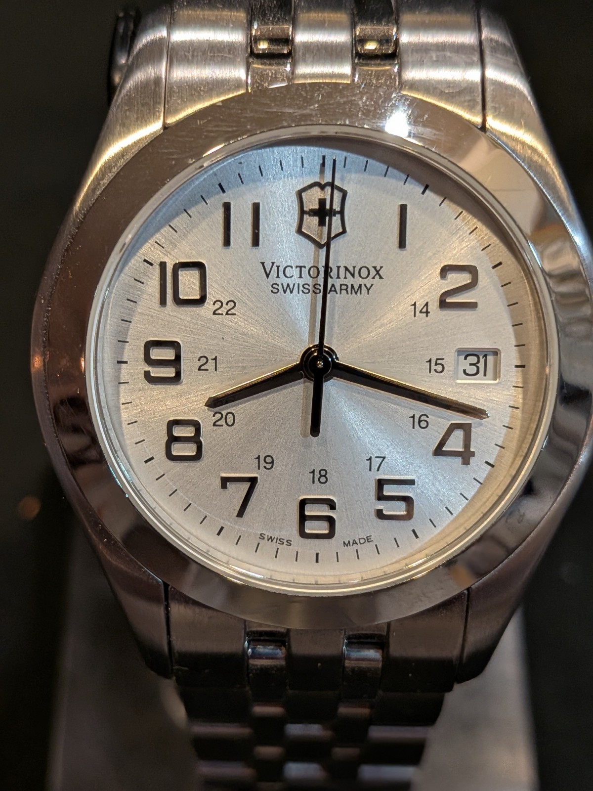 VICTORINOX SWISS ARMY ALLIANCE QUARTZ MEN’S WATCH Sapphire Crystal