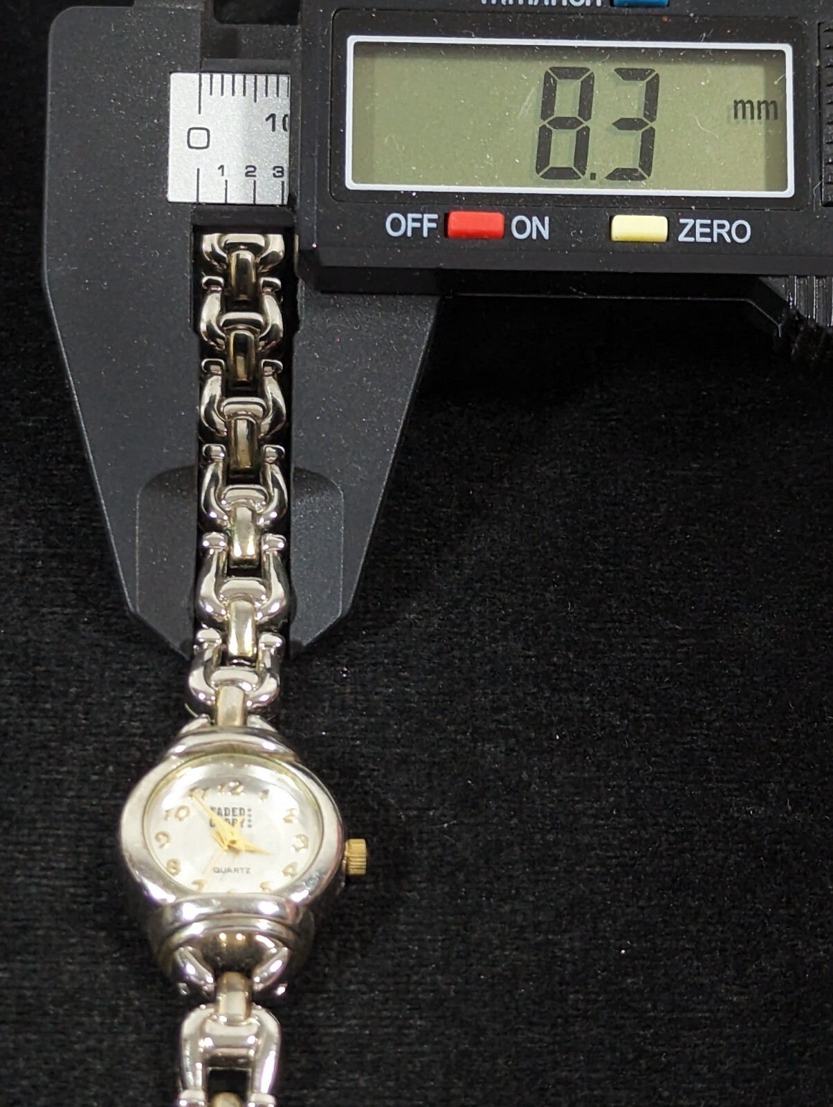 Faded Glory Silver Tone Dial Round Case Link Bracelet Band Watch 6.75 Inch