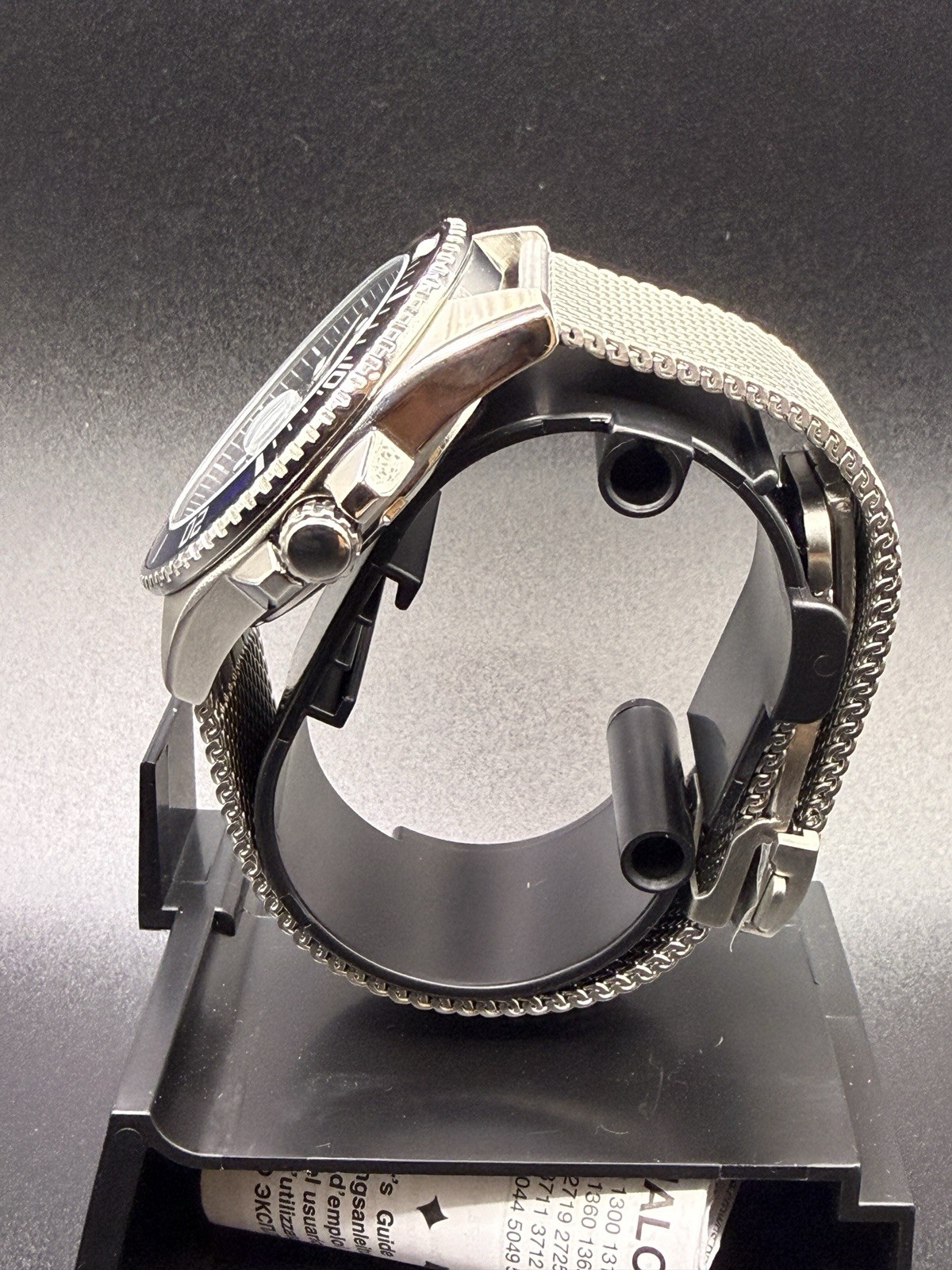 Casio Duro Batman – Custom Mod | Cyclops Mineral Crystal | Milanese