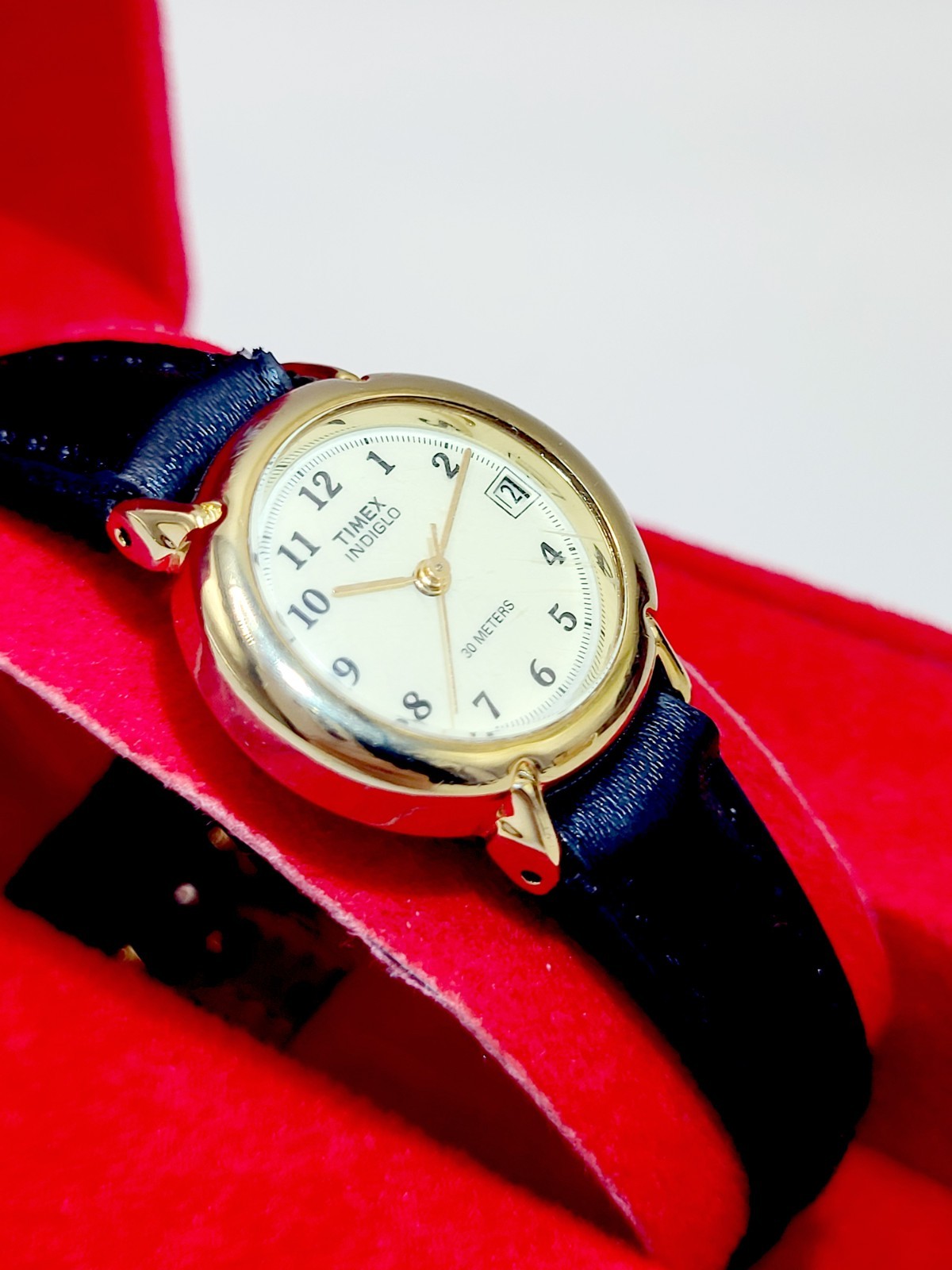 Timex Indiglo Women’s Watch Vtg 1990’s Gold Tone Cream Dial Strap Date [N. MINT]