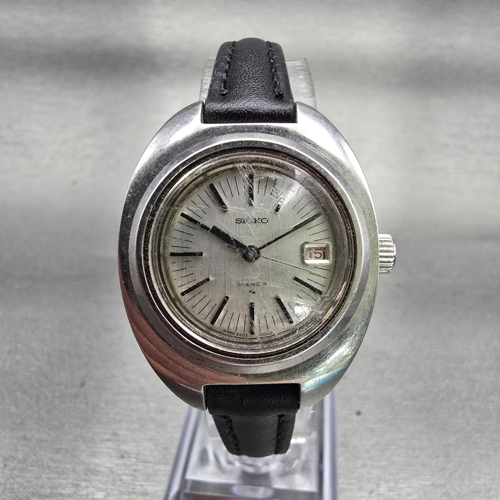Seiko Watch Women 21mm Silver Dial Silver Tone Date Oval 2202-0050 Vintage Works