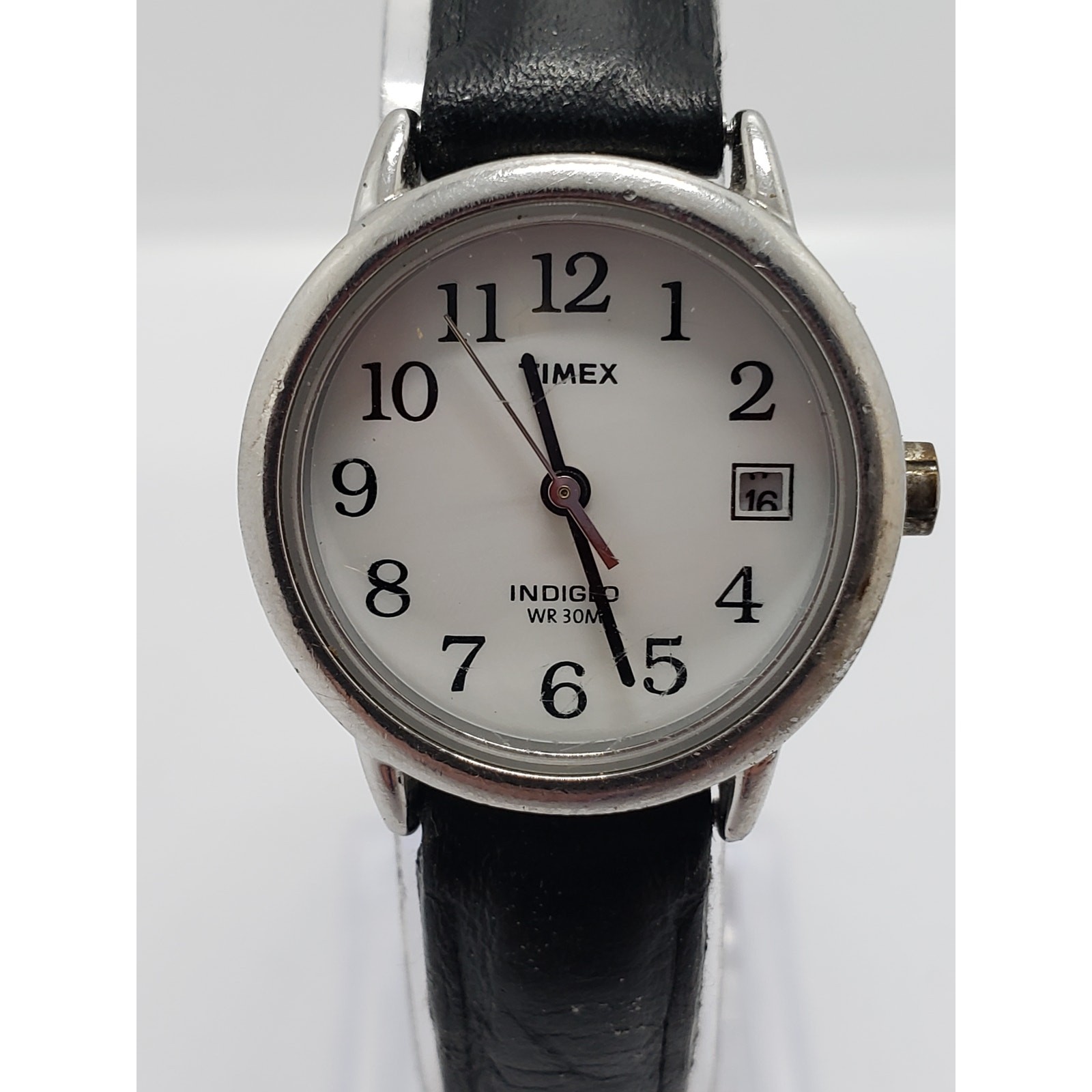Timex, Men’s classic style. Large face. Water resistant. CR1216CELL
