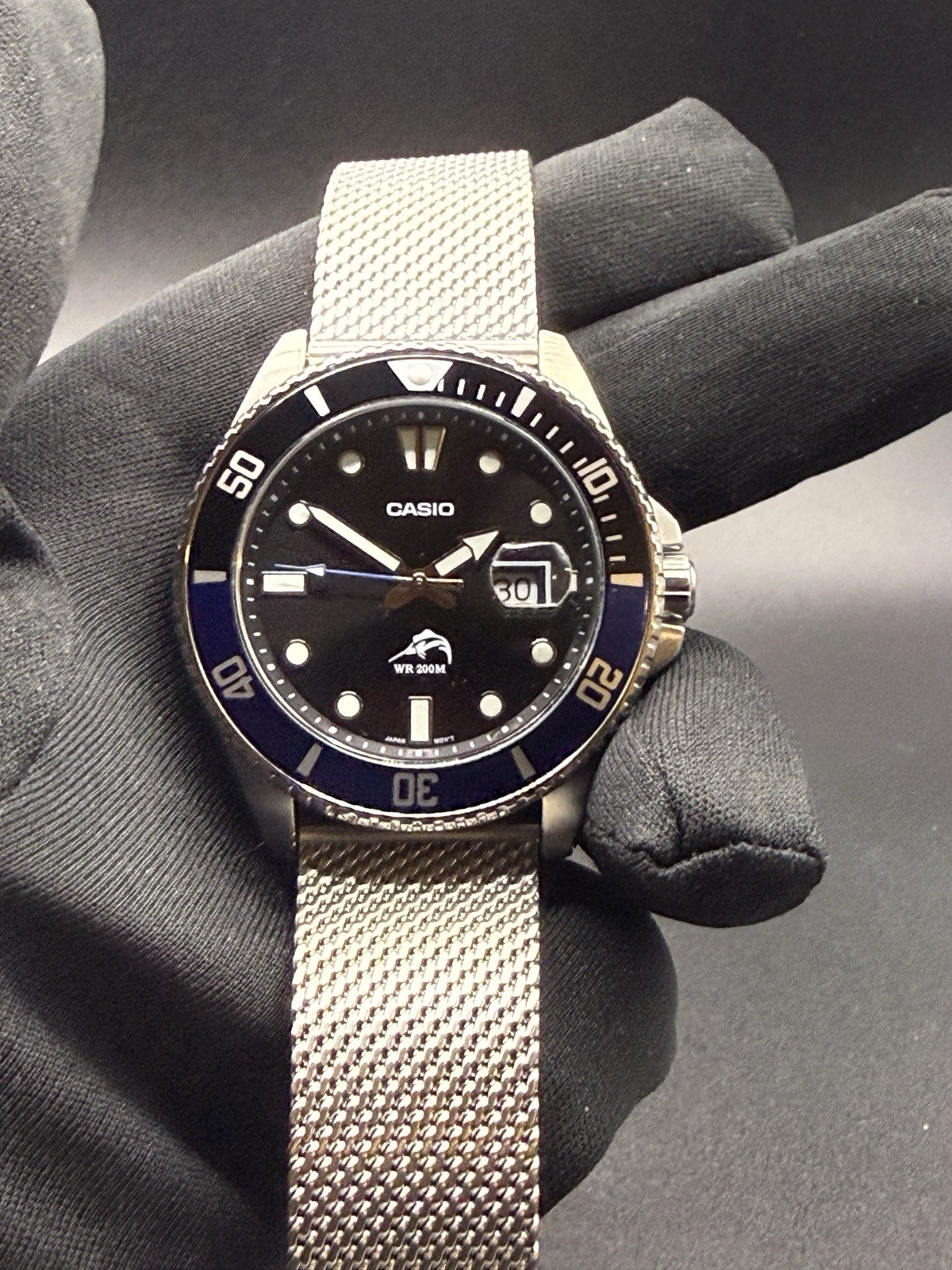 Casio Duro Batman – Custom Mod | Cyclops Mineral Crystal | Milanese