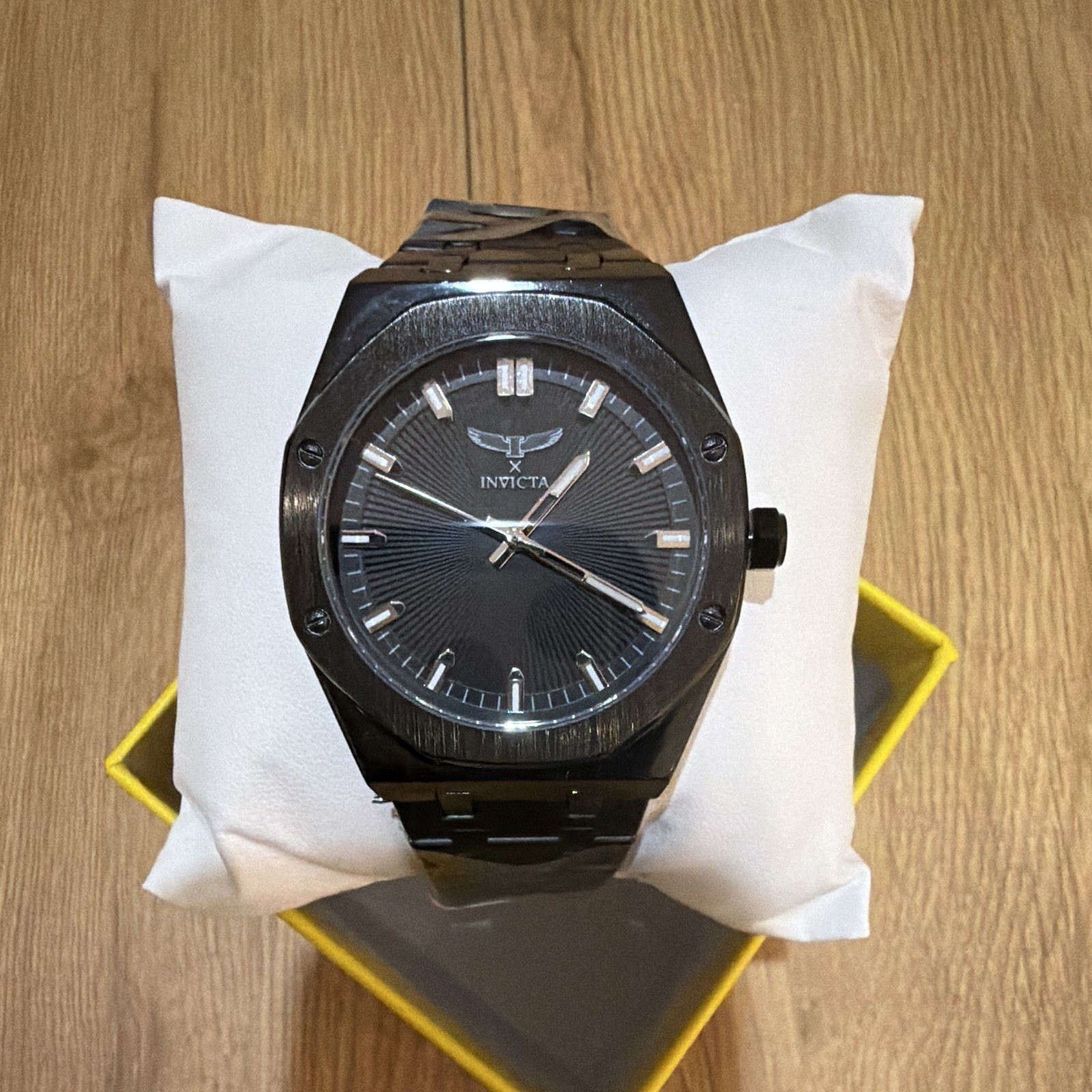Invicta I-Force Quartz Analog Black Sunburst Dial Fixed Bezel Metal Bracelet