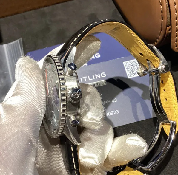 Breitling Navitimer B01 Chronograph 43 Ice Blue AB0138